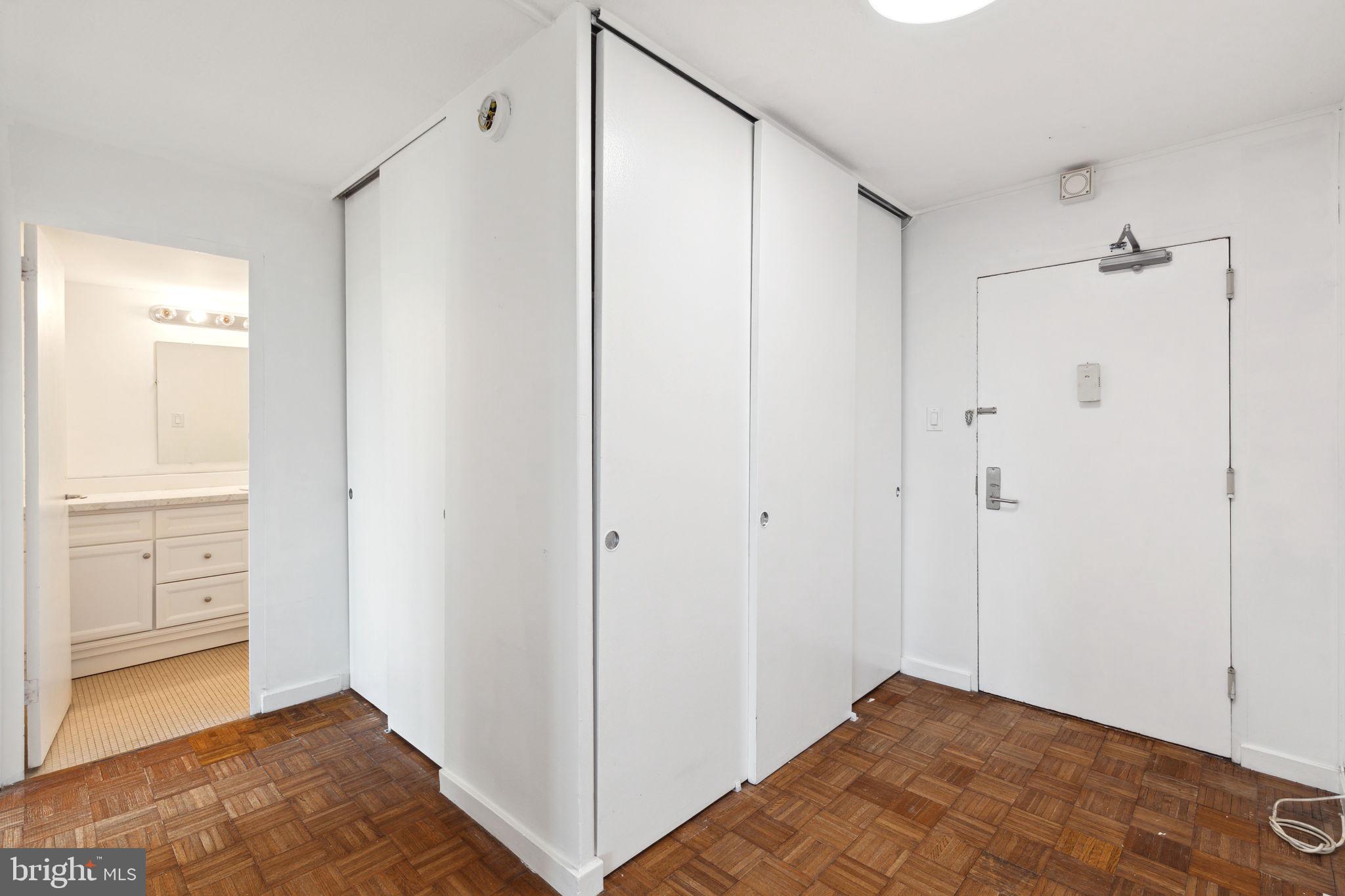 604-36 S Washington Sq #409