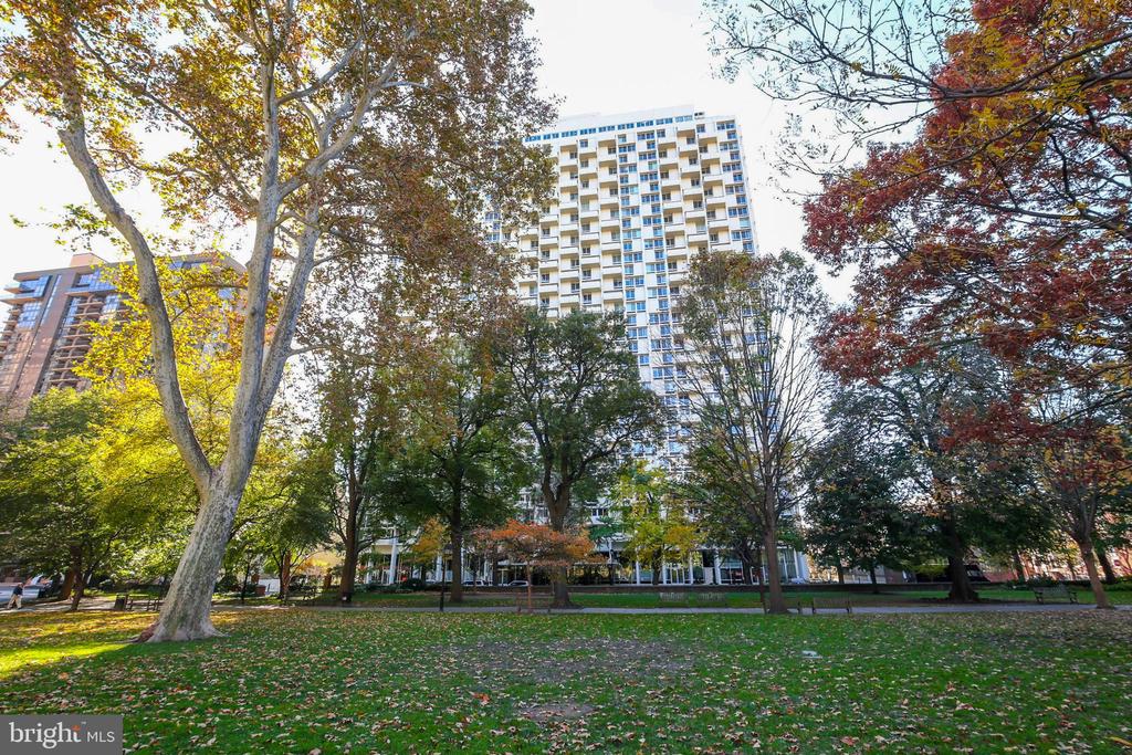 604-36 S Washington Sq #409