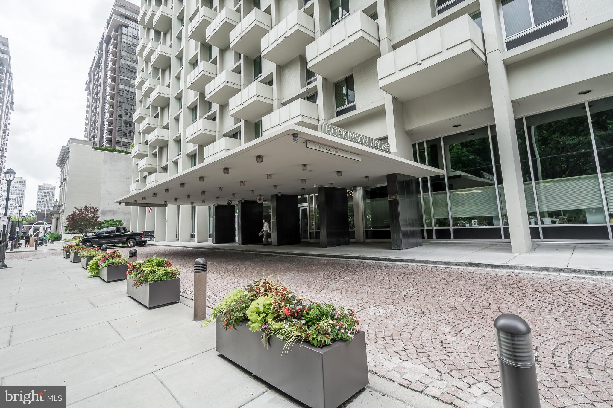 604-36 S Washington Sq #409