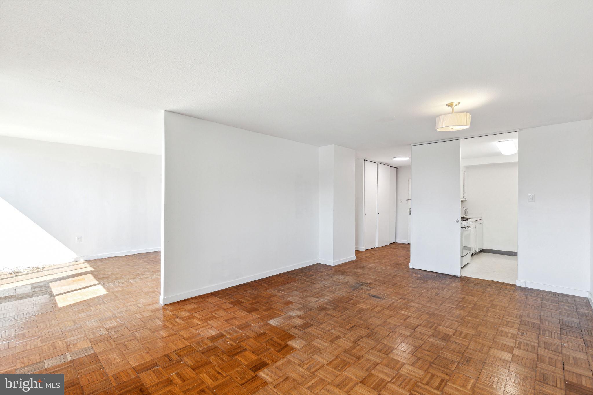 604-36 S Washington Sq #409