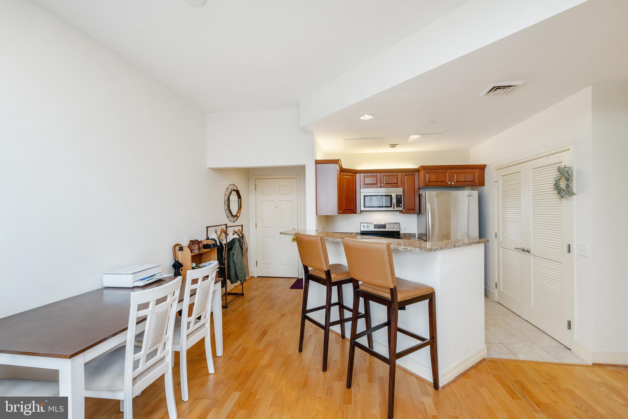 1600-18 ARCH ST #1715