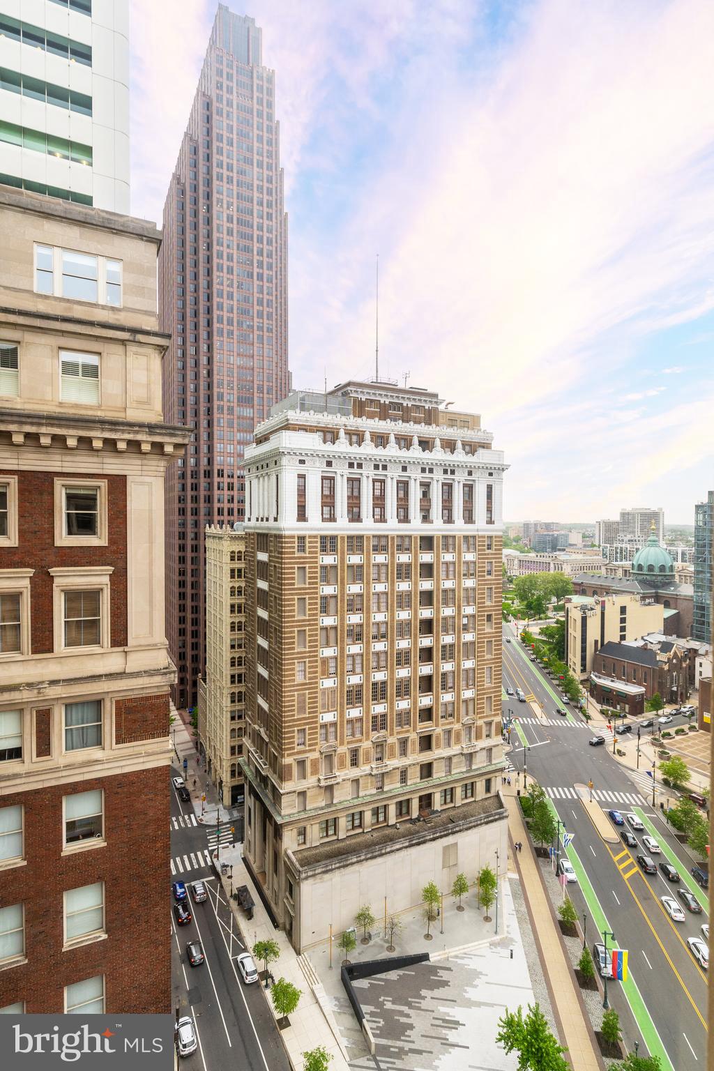 1600-18 ARCH ST #1715