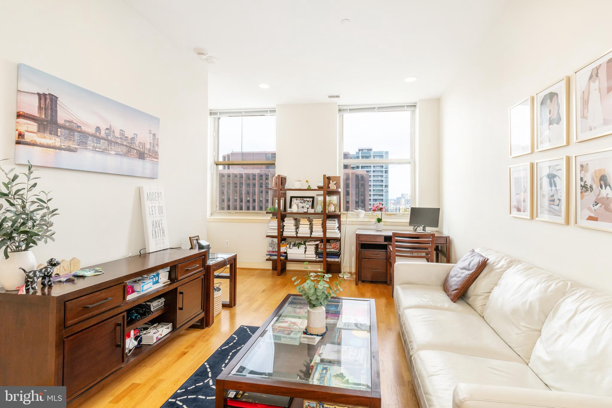 1600-18 ARCH ST #1715