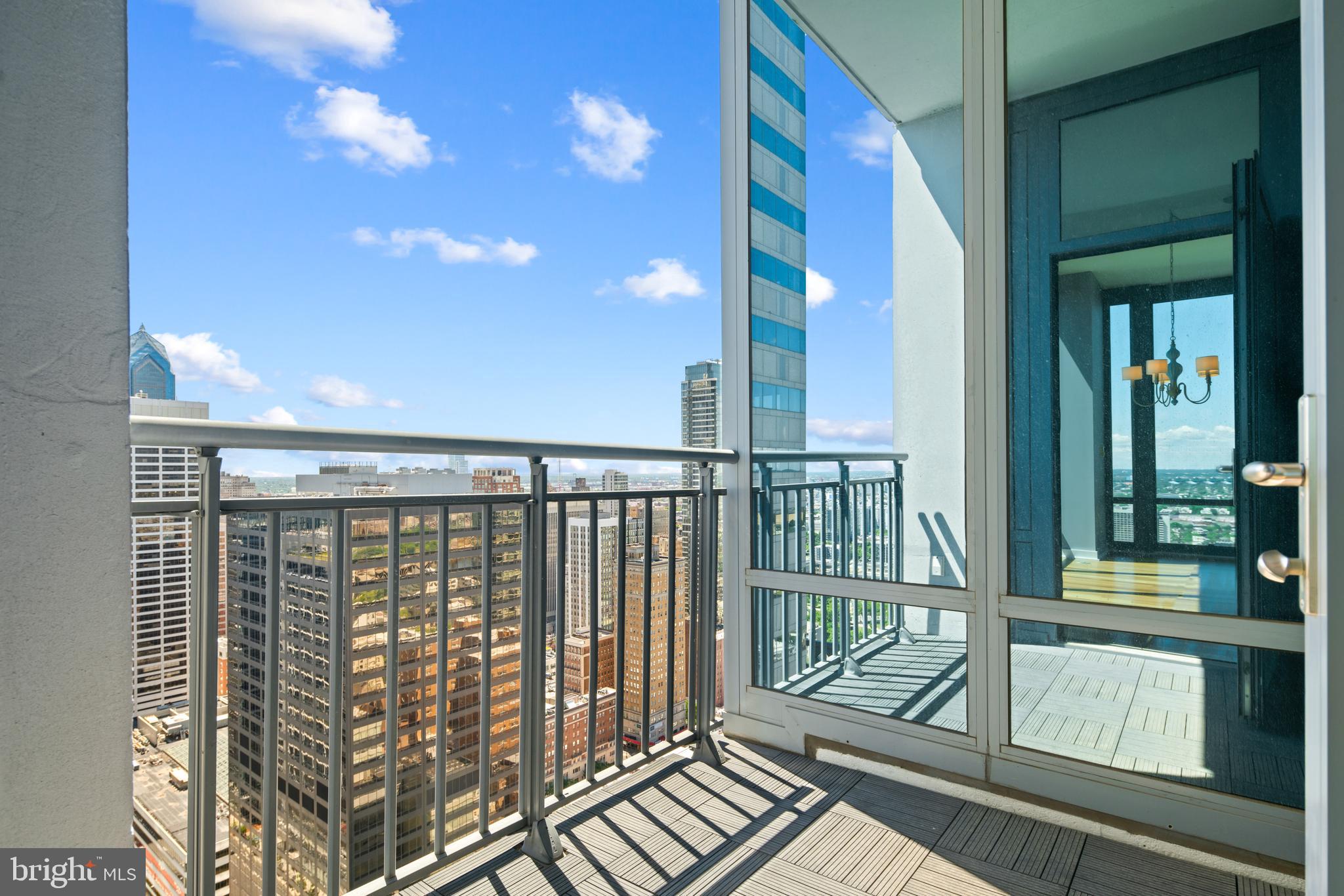 2101 MARKET ST #4106