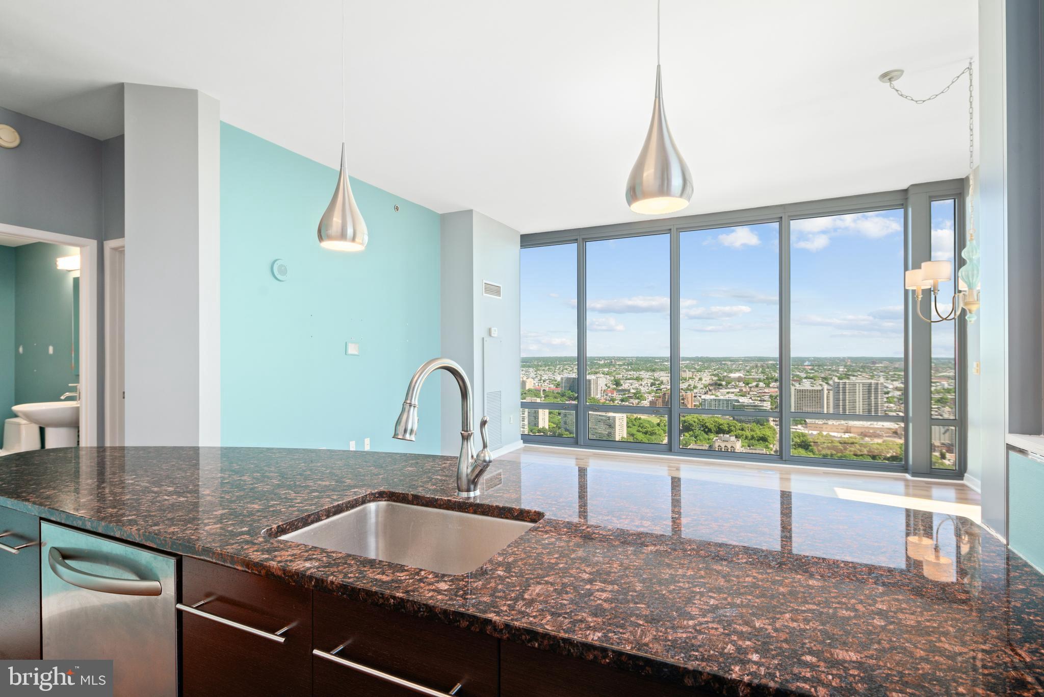 2101 MARKET ST #4106