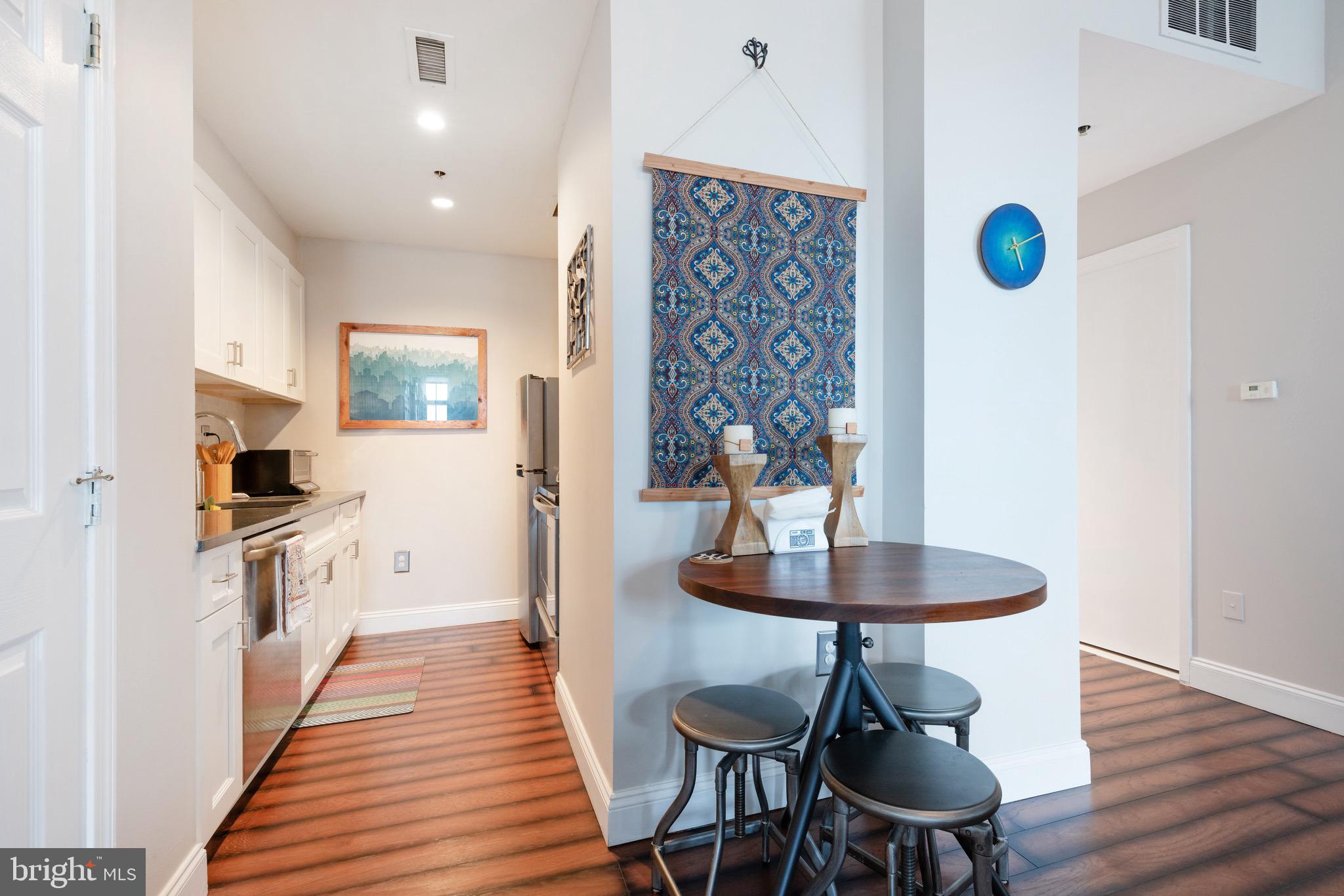 315 NEW ST #611