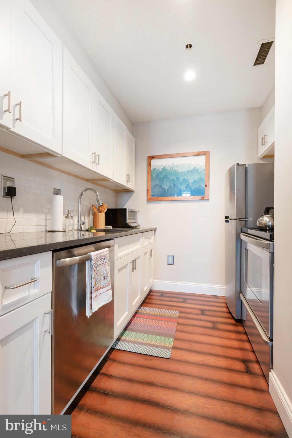 315 NEW ST #611