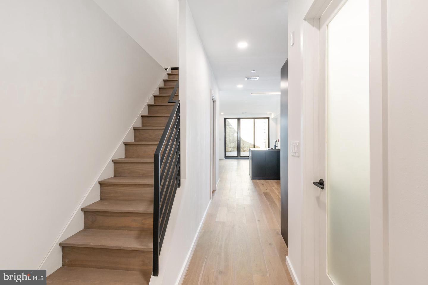 1712 Christian St #1