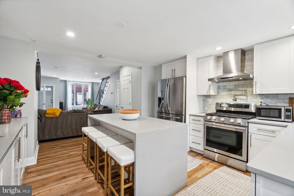 639 Kimball St