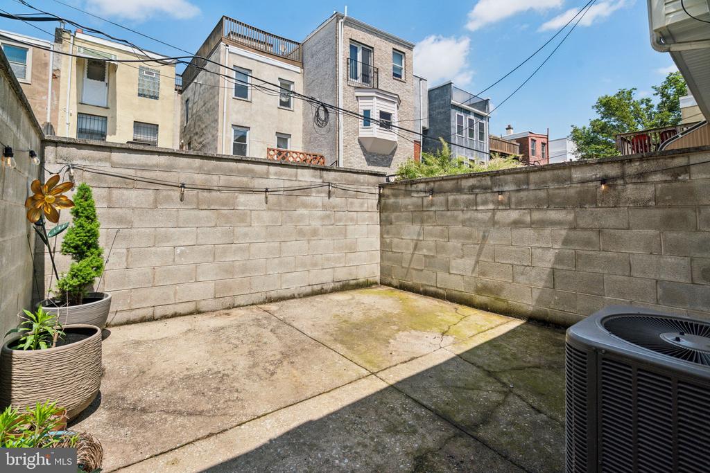 639 Kimball St
