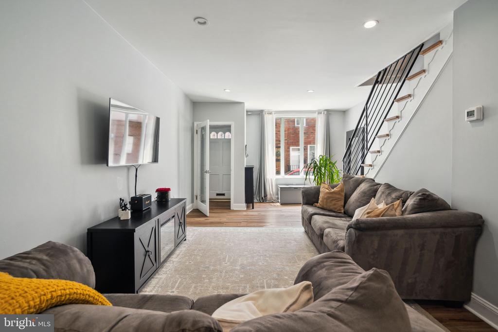 639 Kimball St