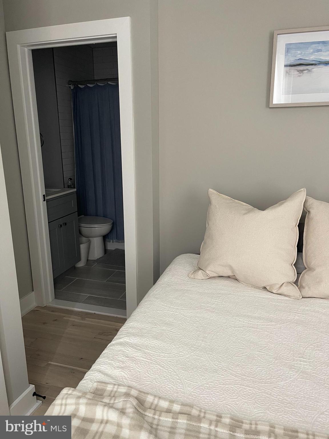 2547 GRAYS FERRY AVE #3