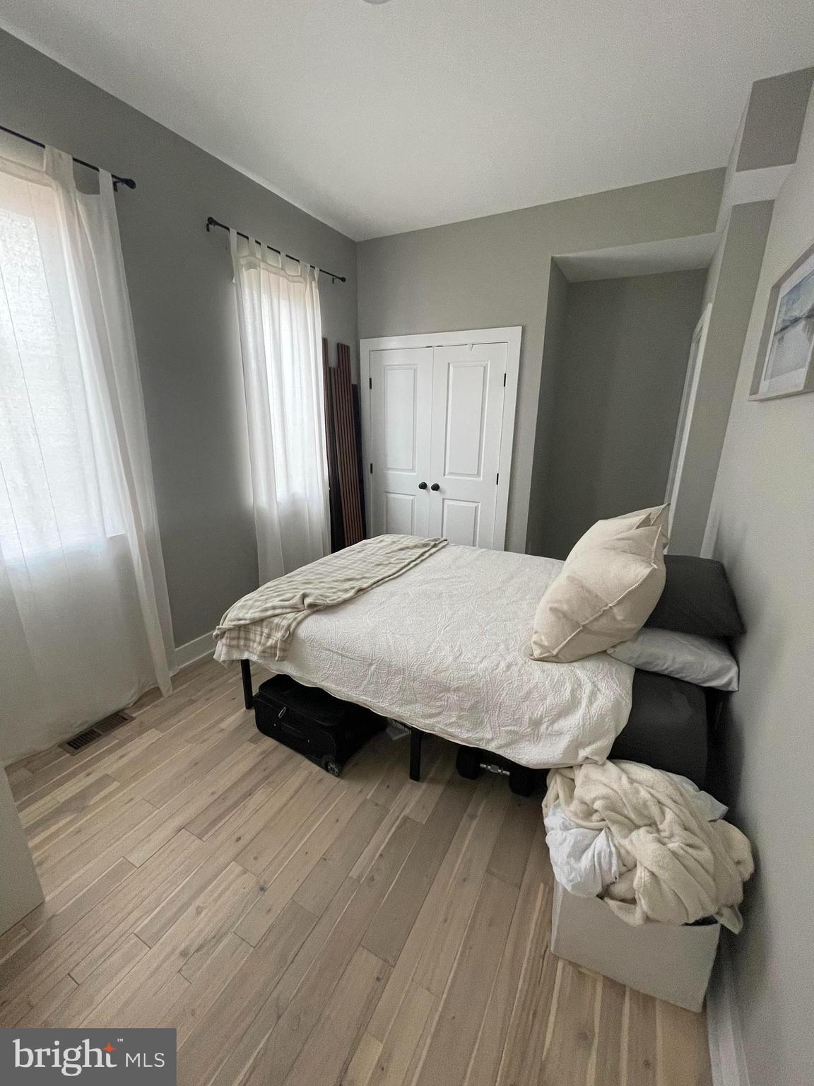 2547 GRAYS FERRY AVE #3