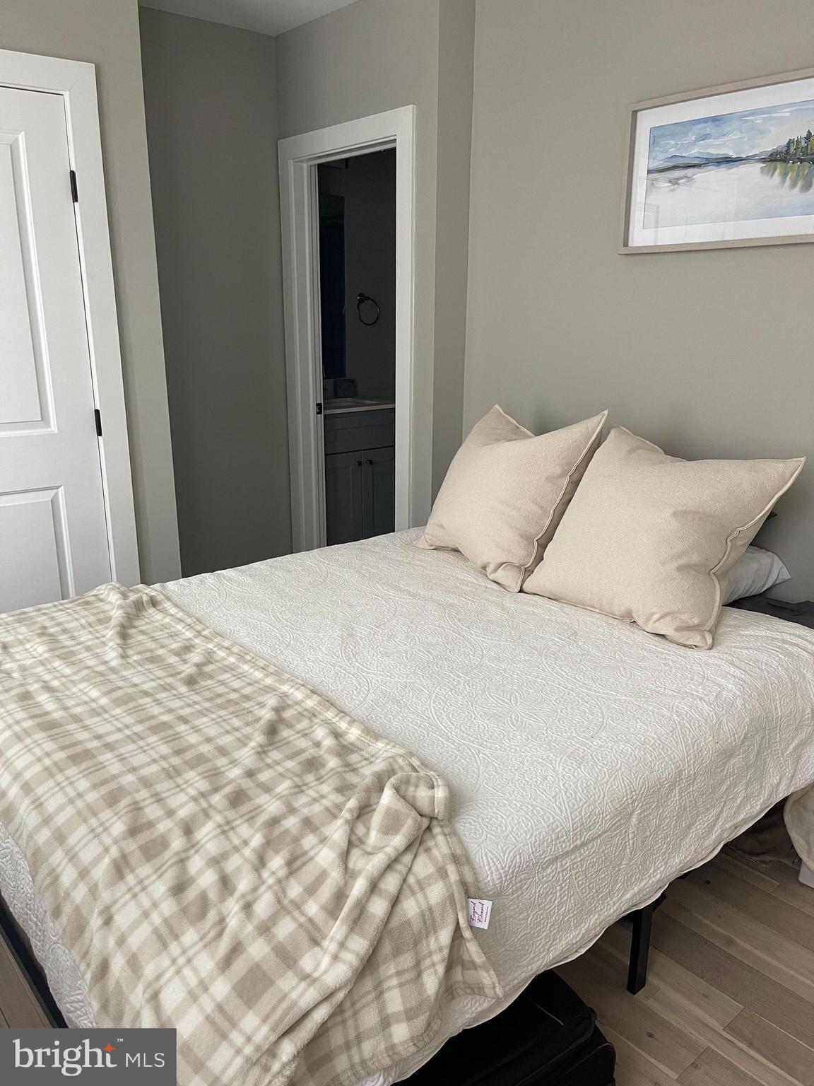 2547 GRAYS FERRY AVE #3