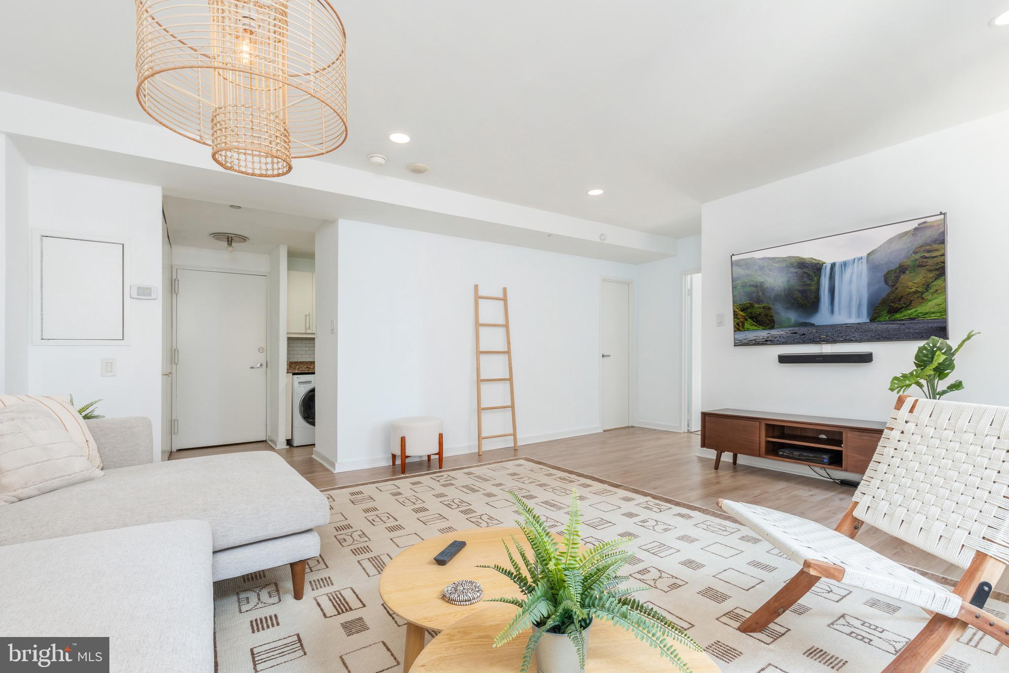 219-29 S 18th St #1424