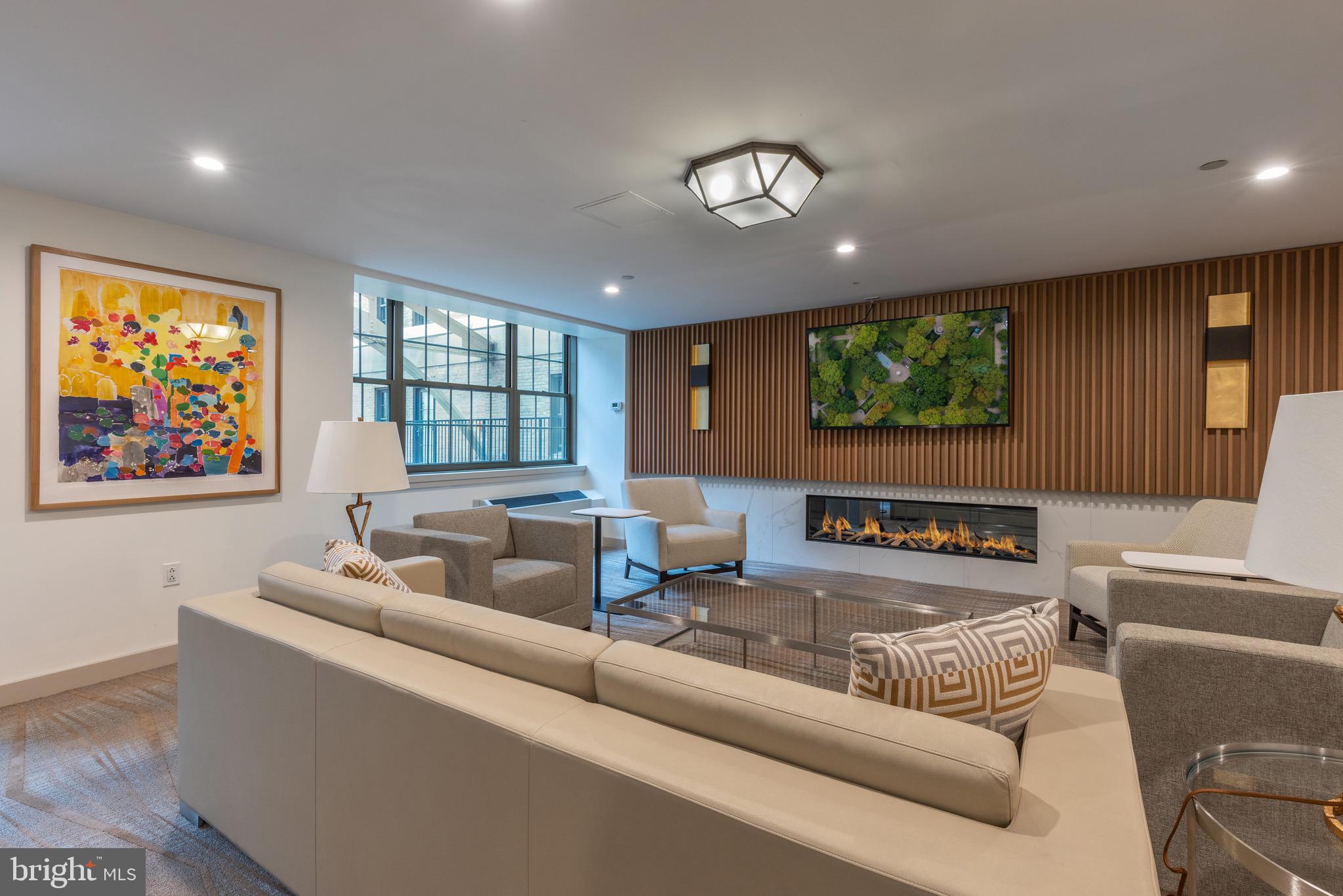 219-29 S 18th St #1424