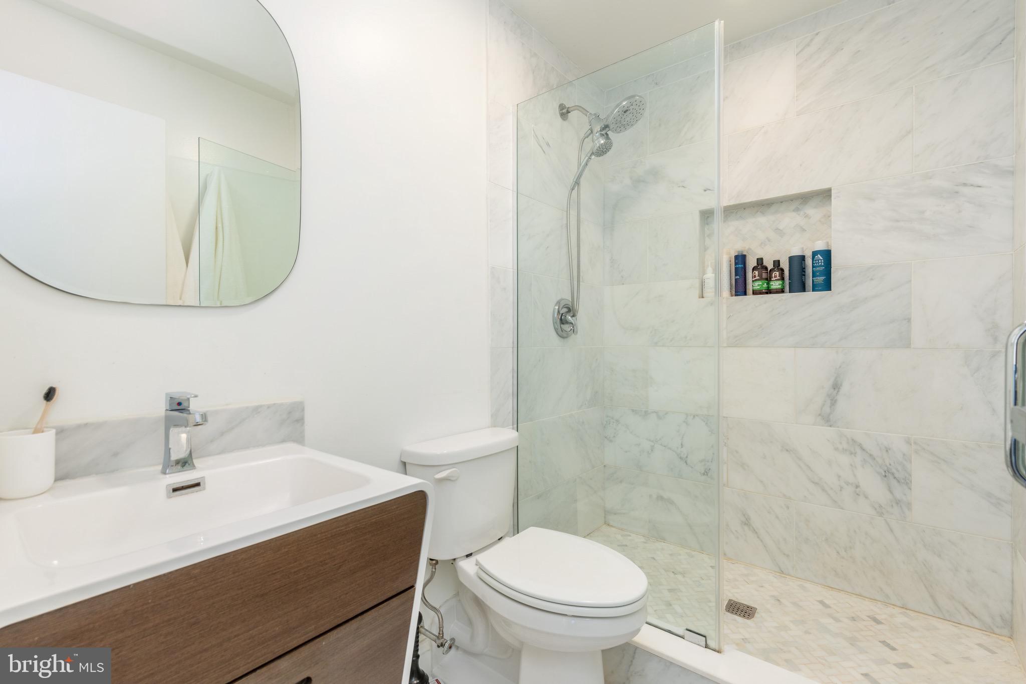 219-29 S 18th St #1424