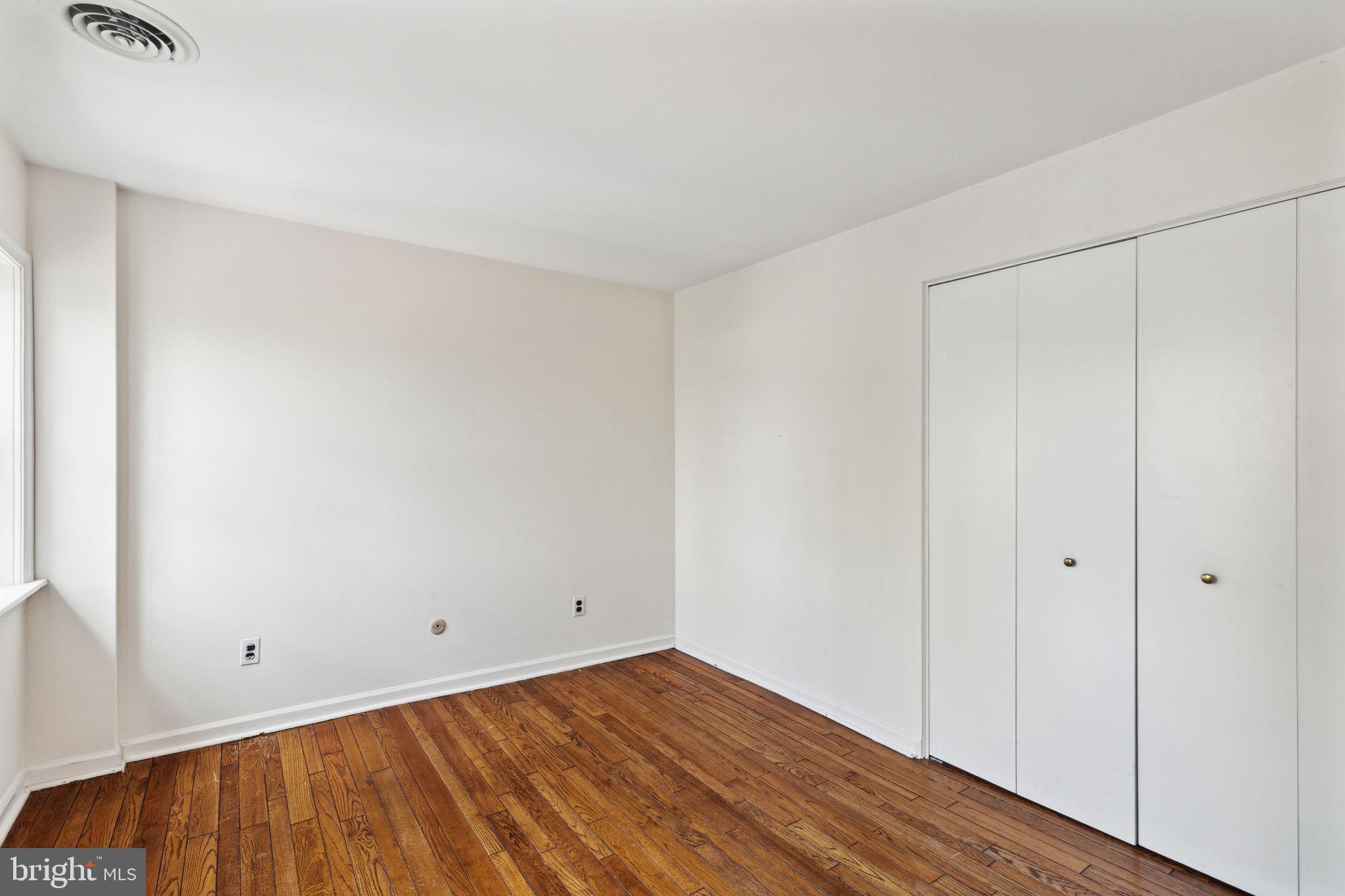 131 Pine St