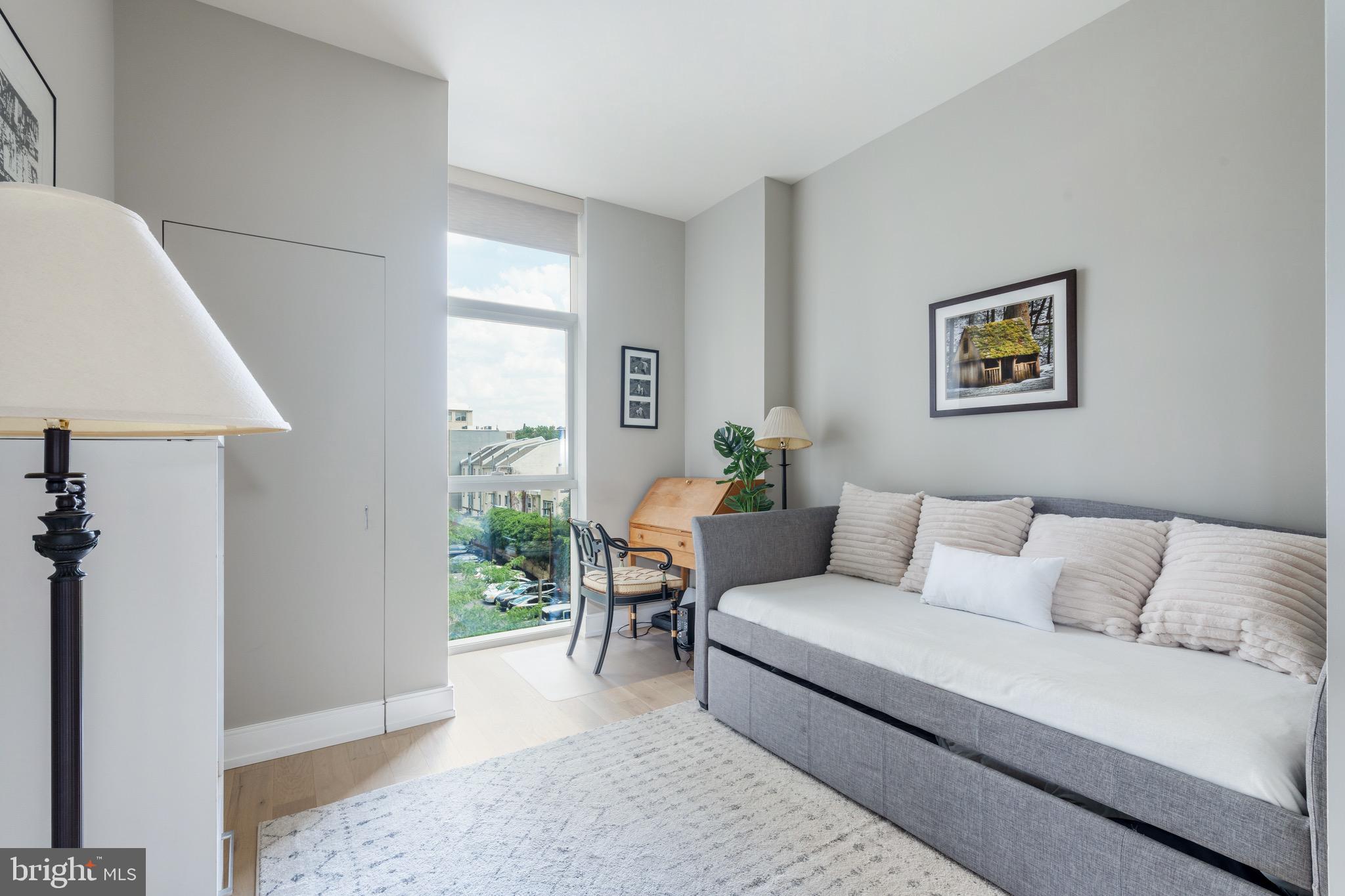210-20 S 25th St #303