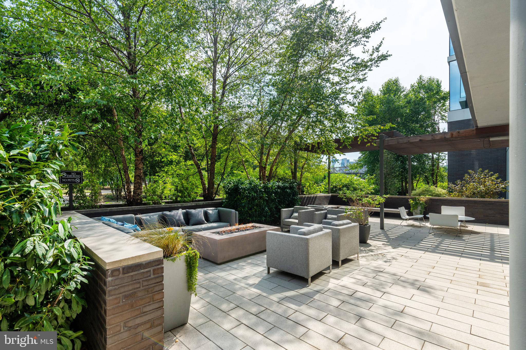 210-20 S 25th St #303