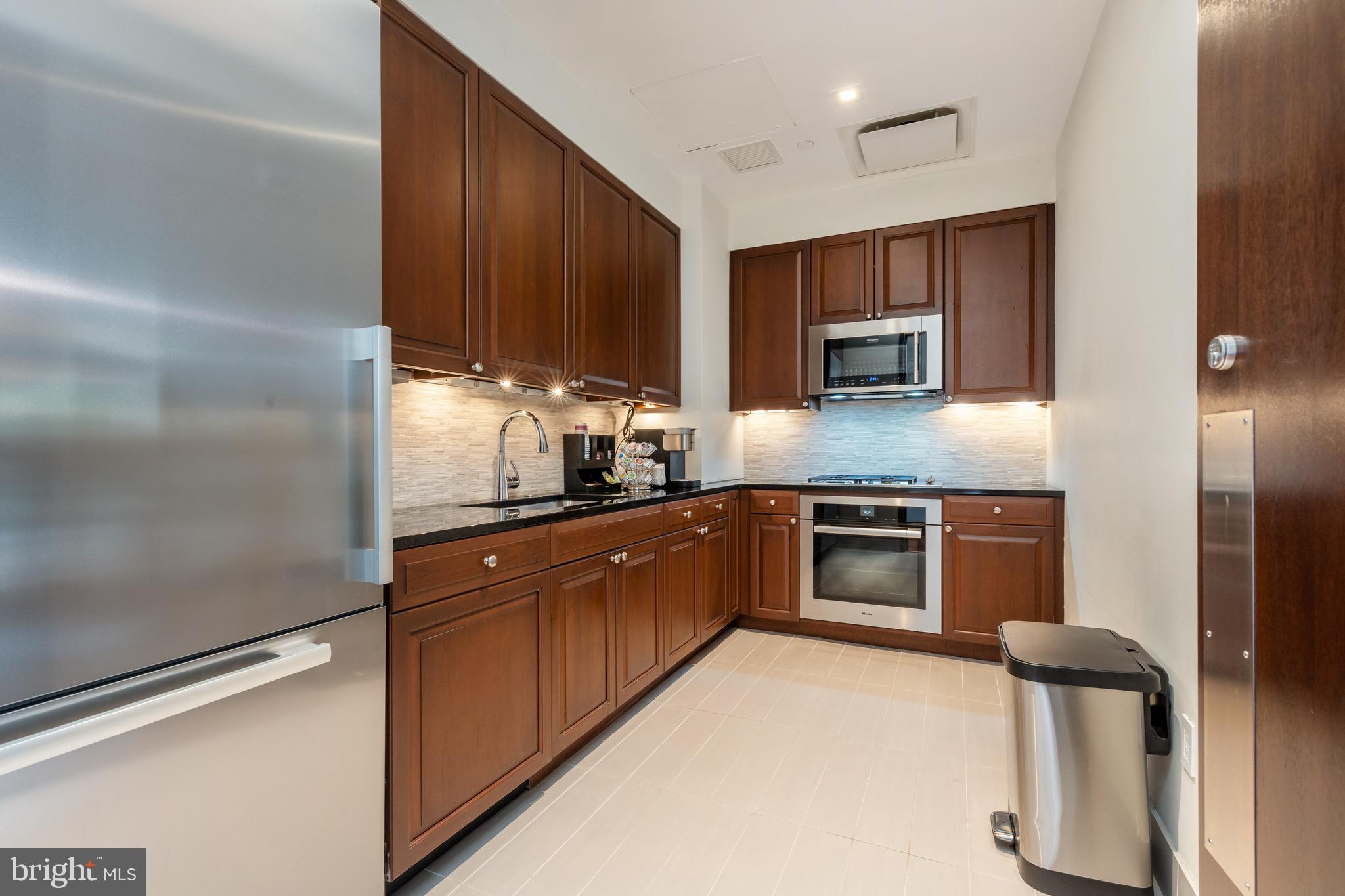 210-20 S 25th St #303