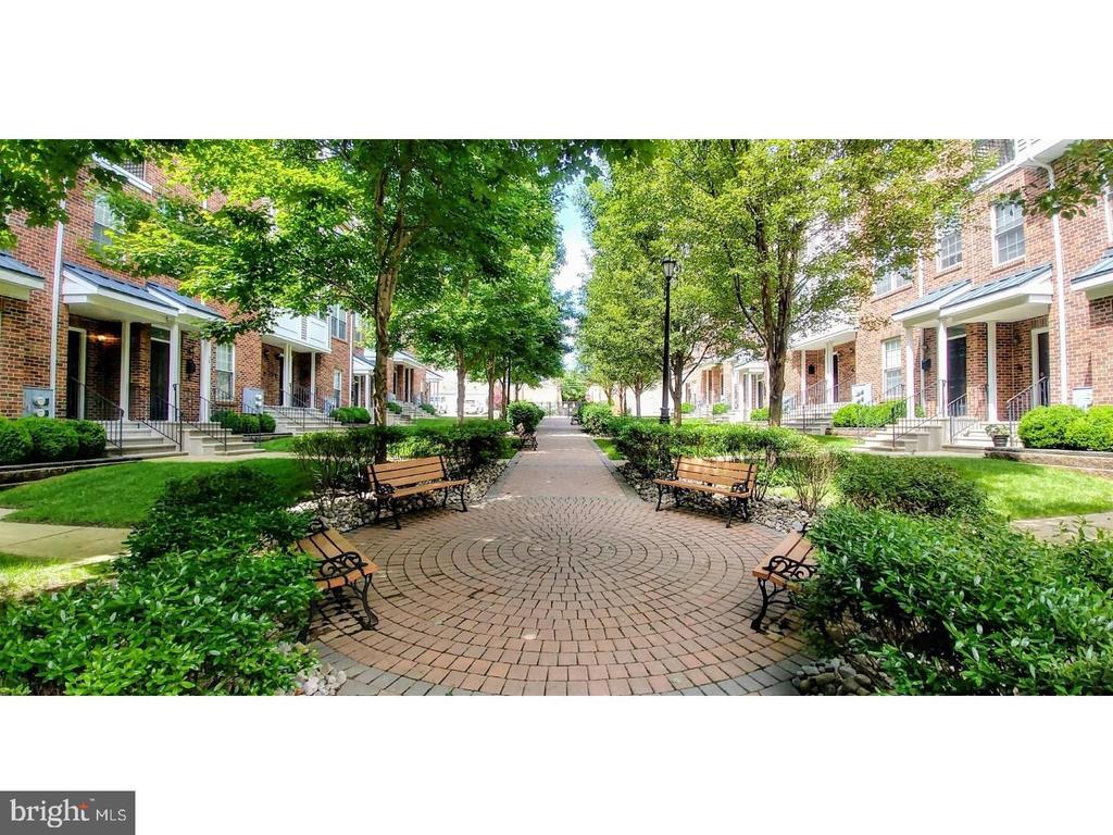 16 BREWERYTOWN CT