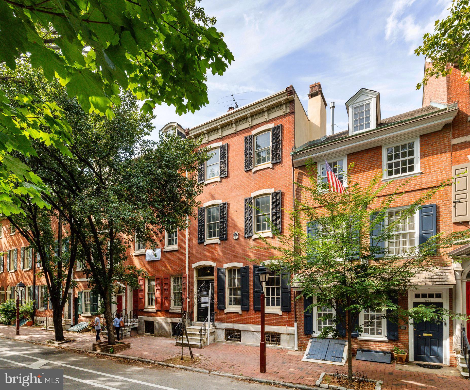 243 Pine St