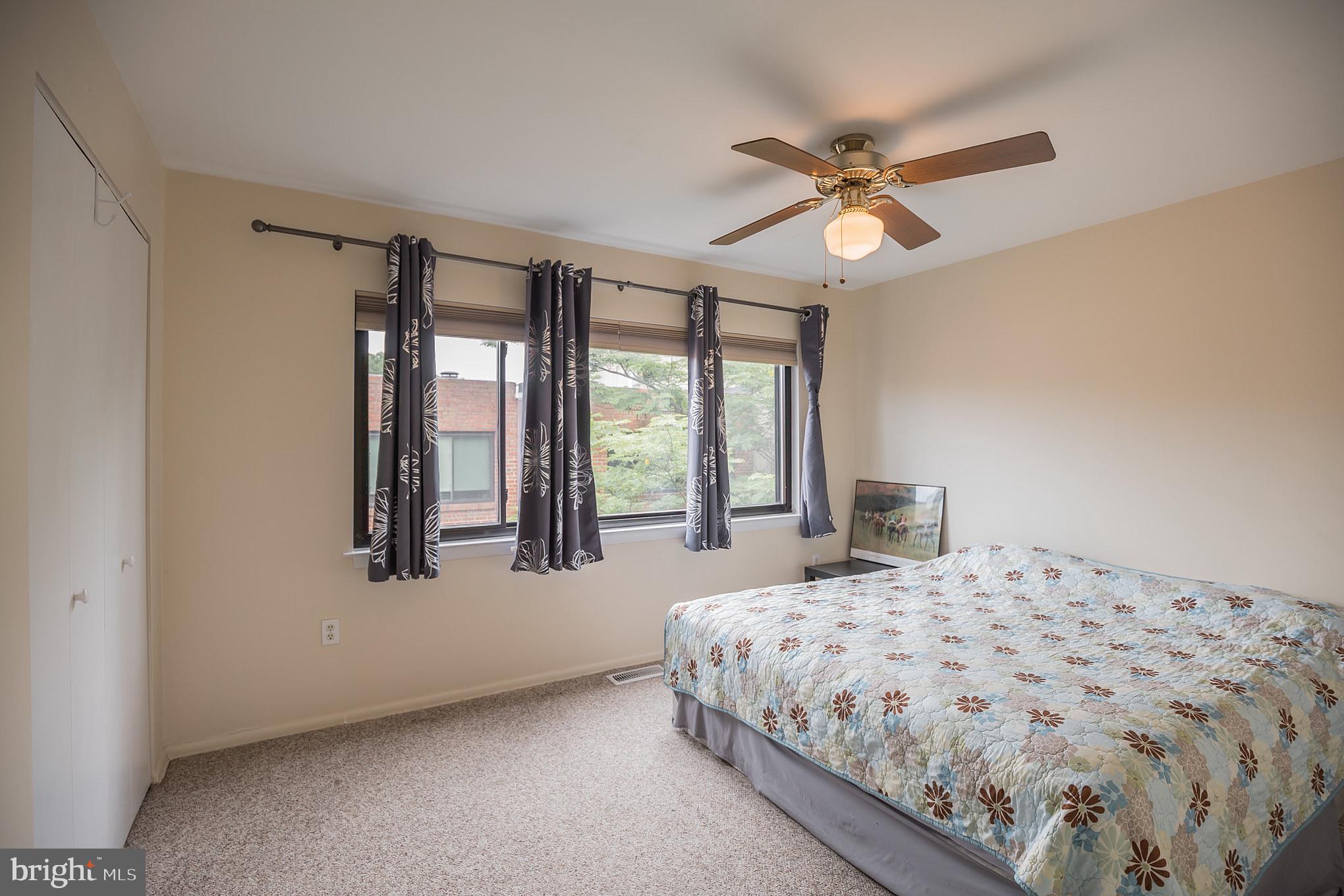 725 Bradford Aly