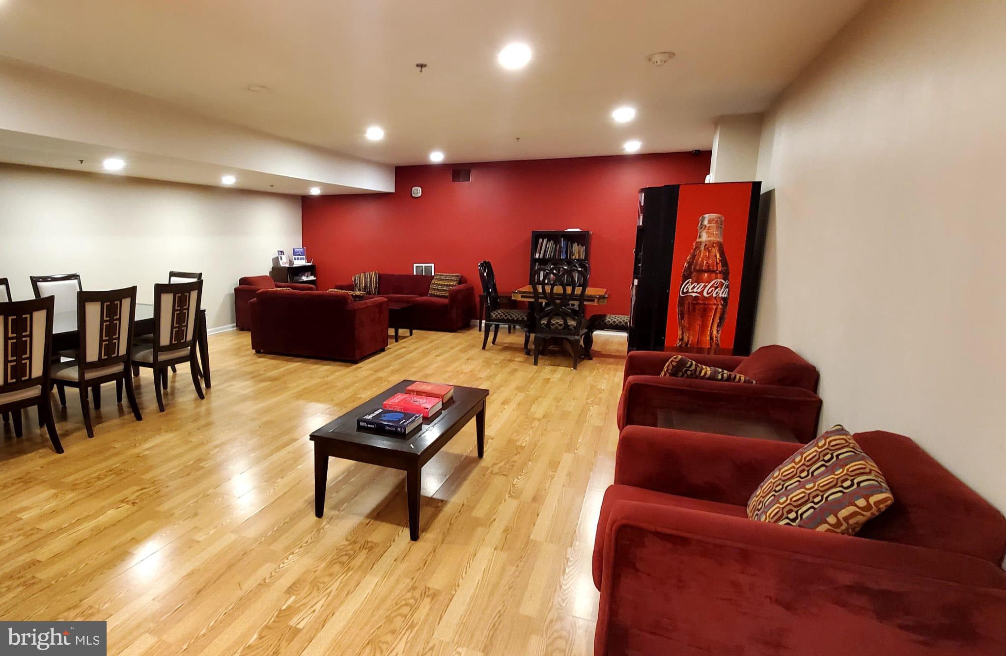 1324 LOCUST ST #815
