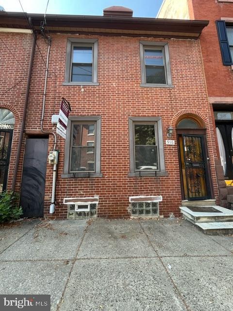 916 N 4TH ST