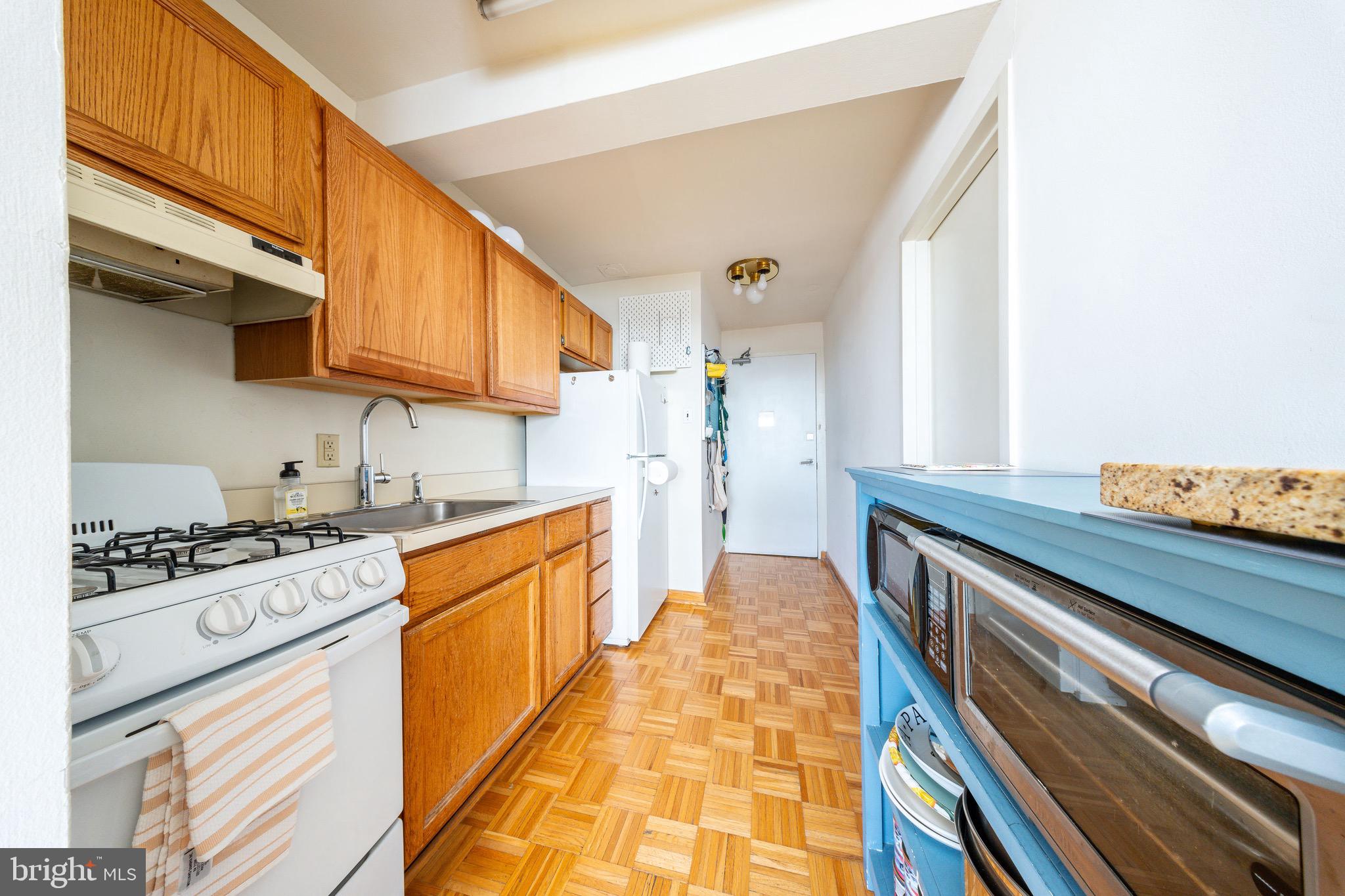 1810-18 Rittenhouse Sq #1807