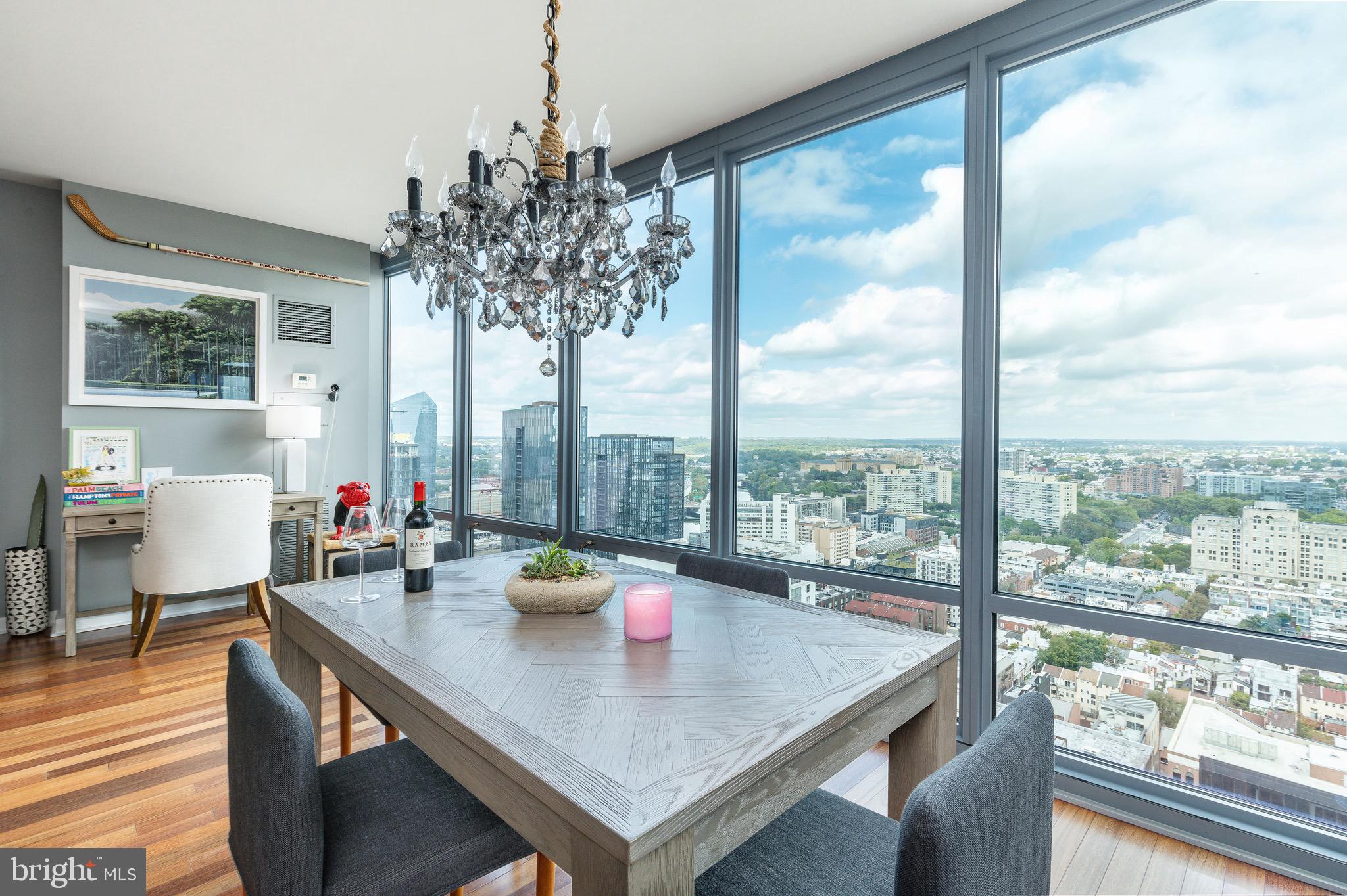 2101 Market St #2901