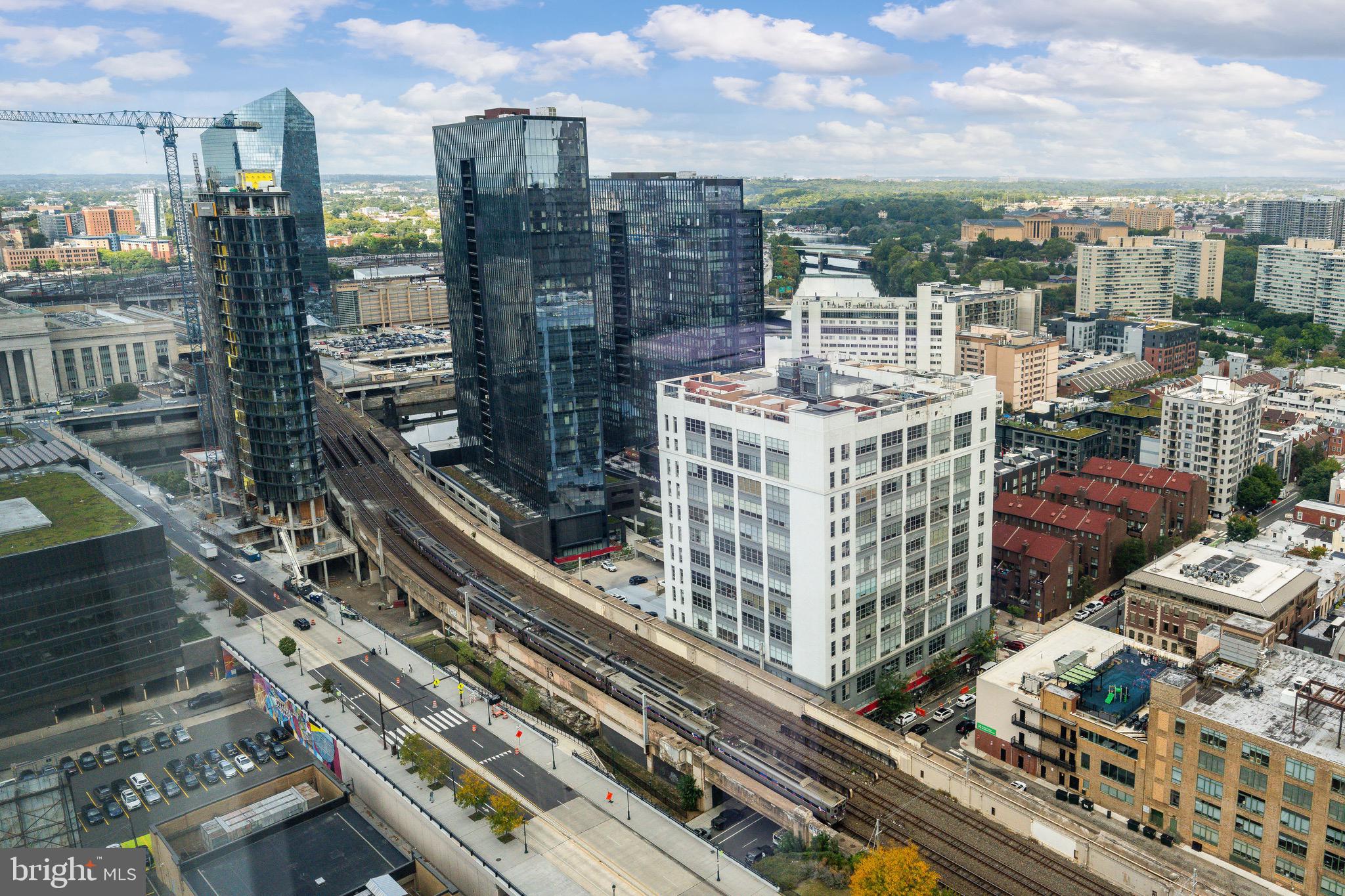 2101 Market St #2901