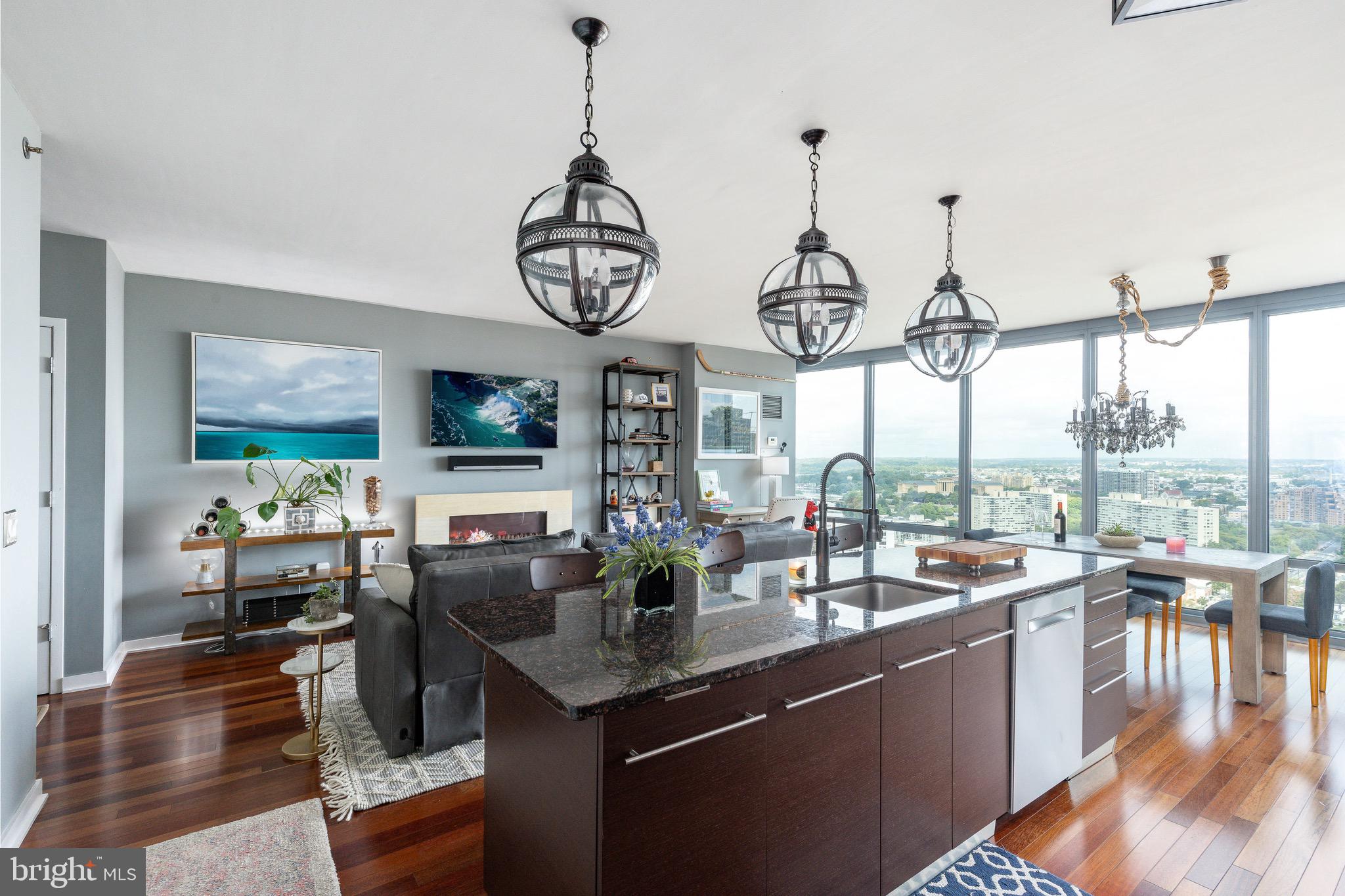 2101 Market St #2901