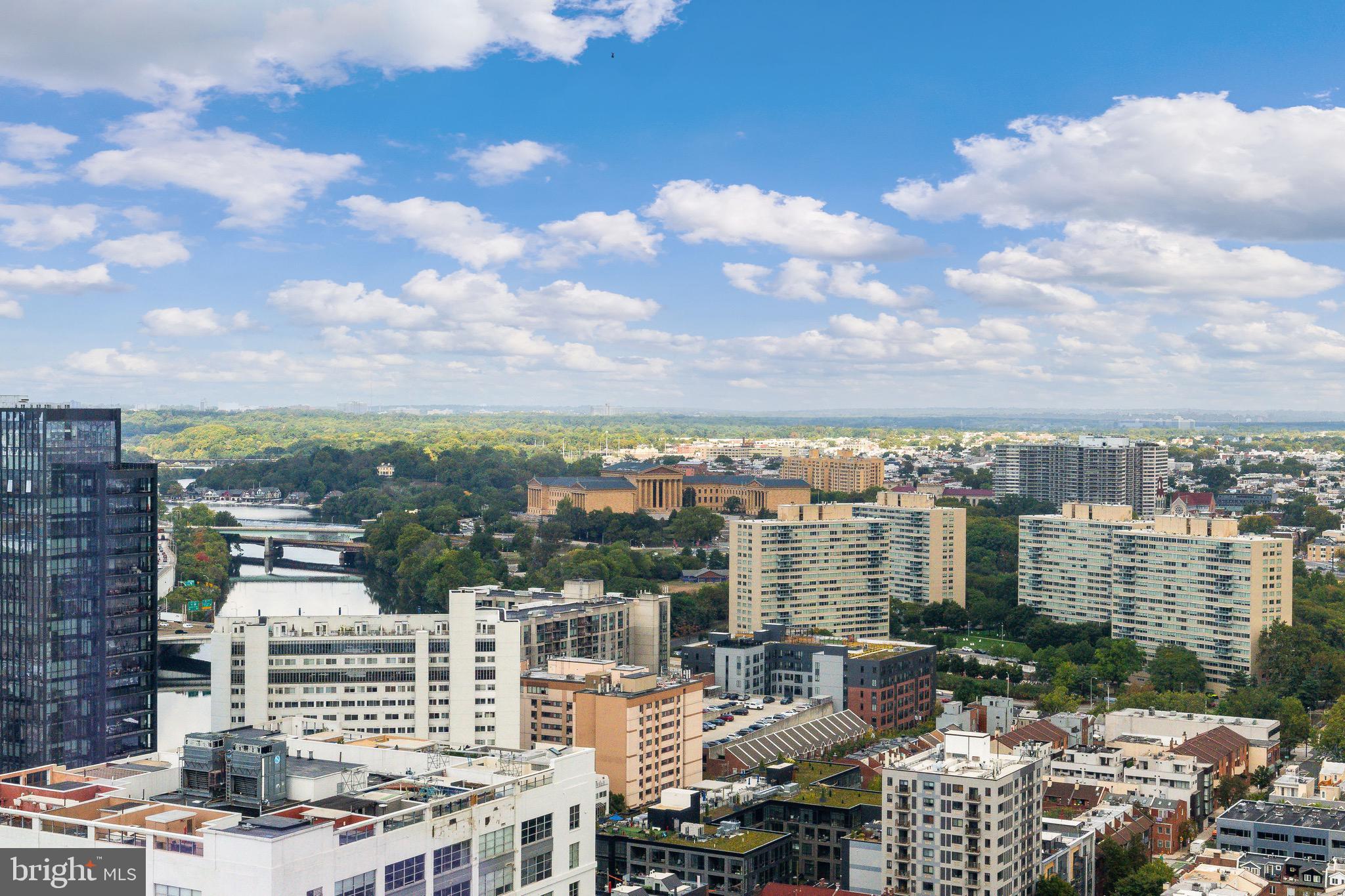 2101 Market St #2901