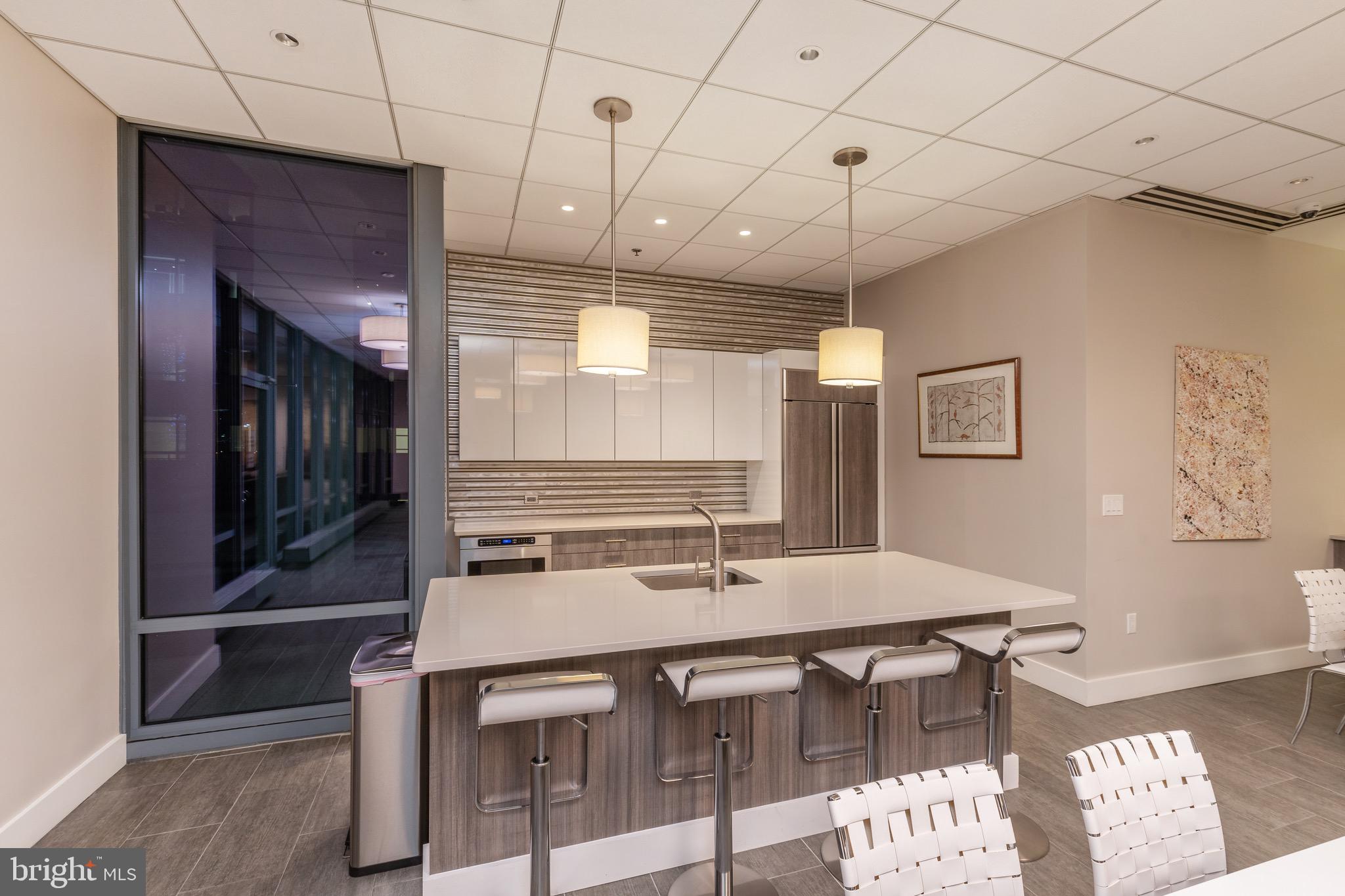 2101 Market St #2901