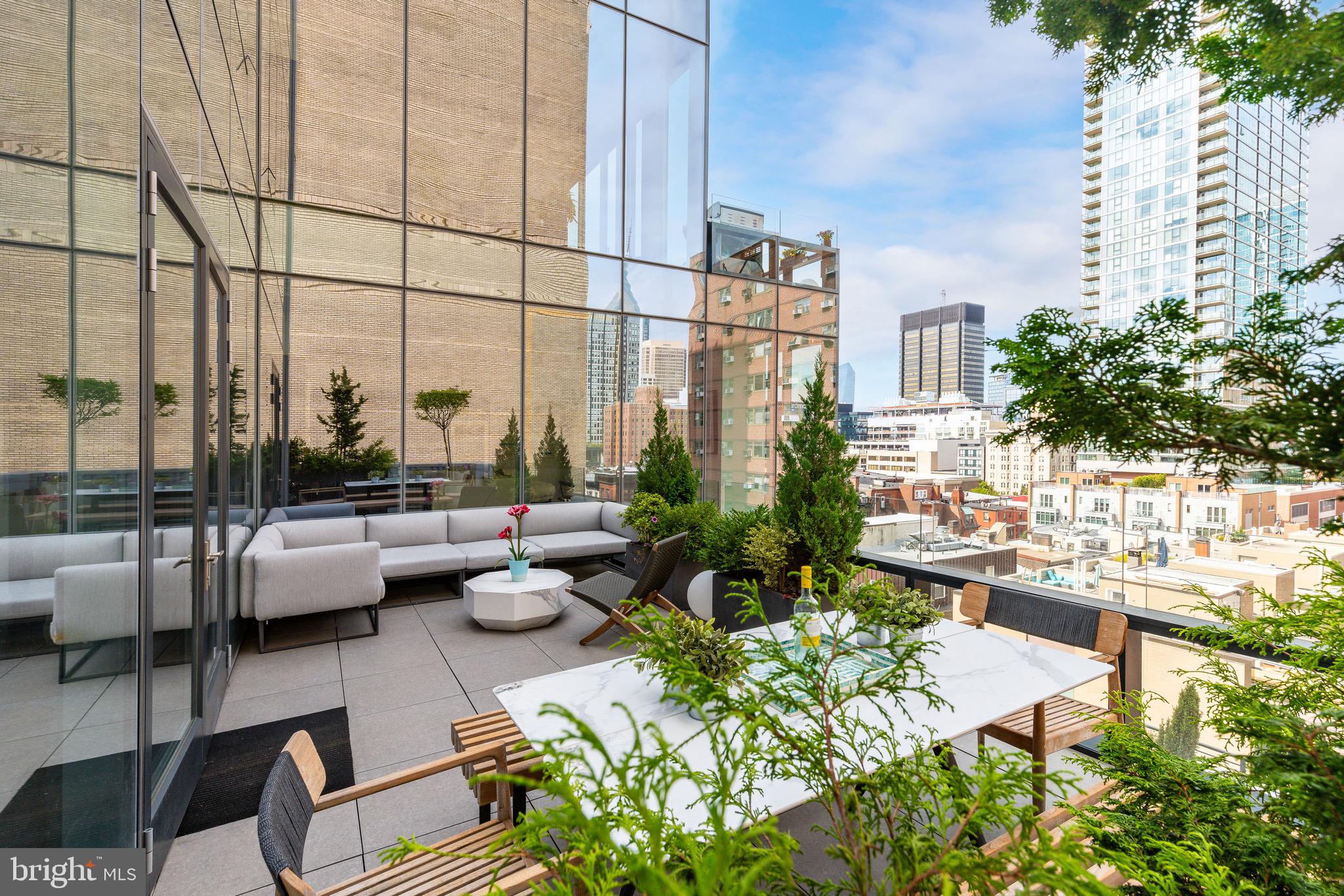 2110 Walnut St #601