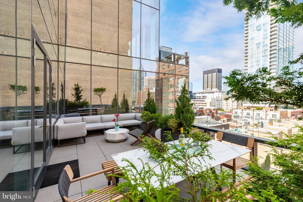 2110 Walnut St #601