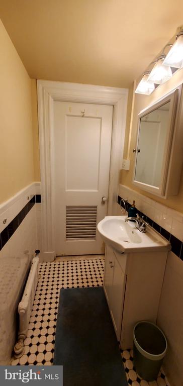 1324 Locust St #815