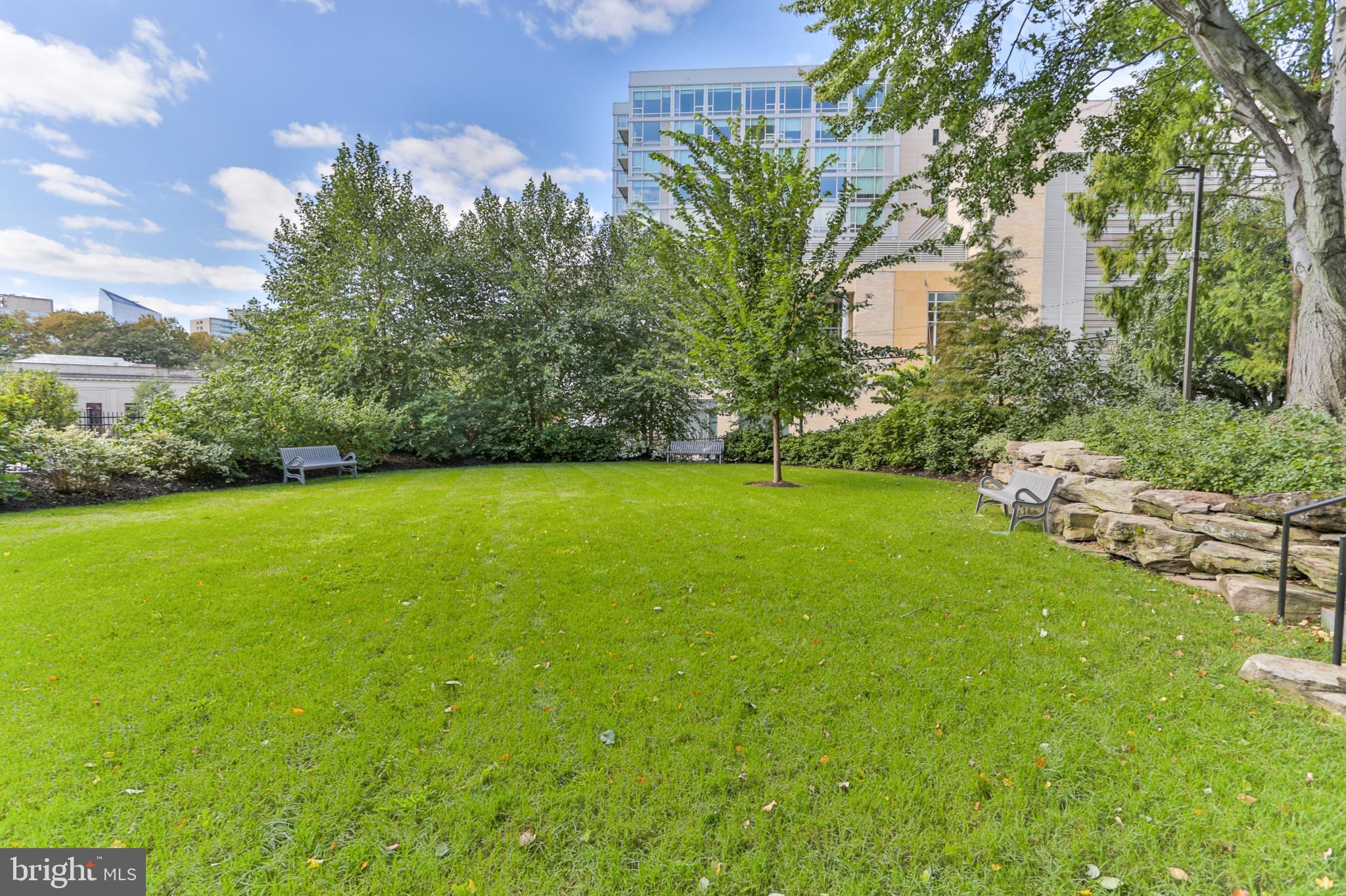 2001 HAMILTON ST #1409