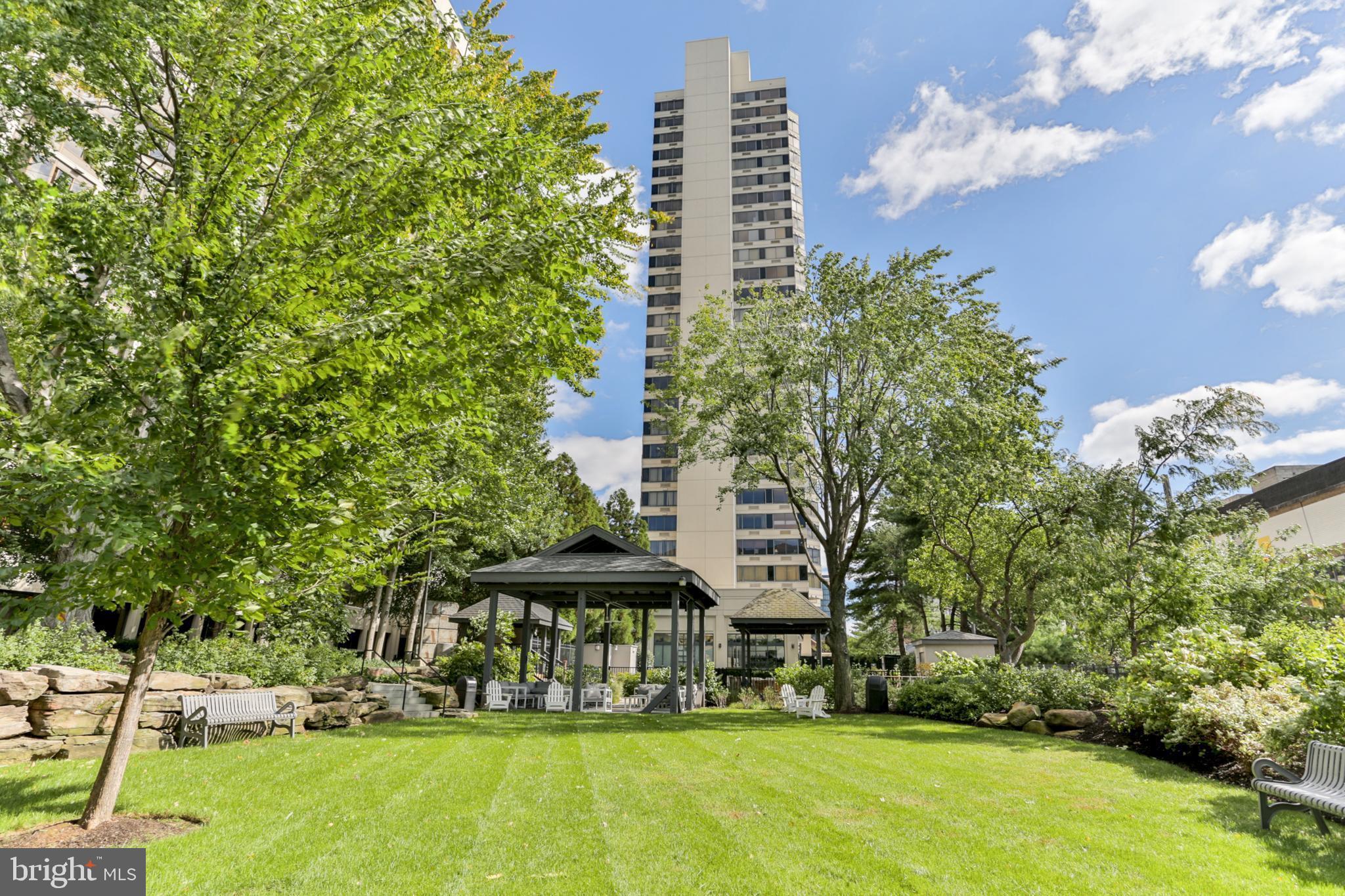 2001 HAMILTON ST #1409