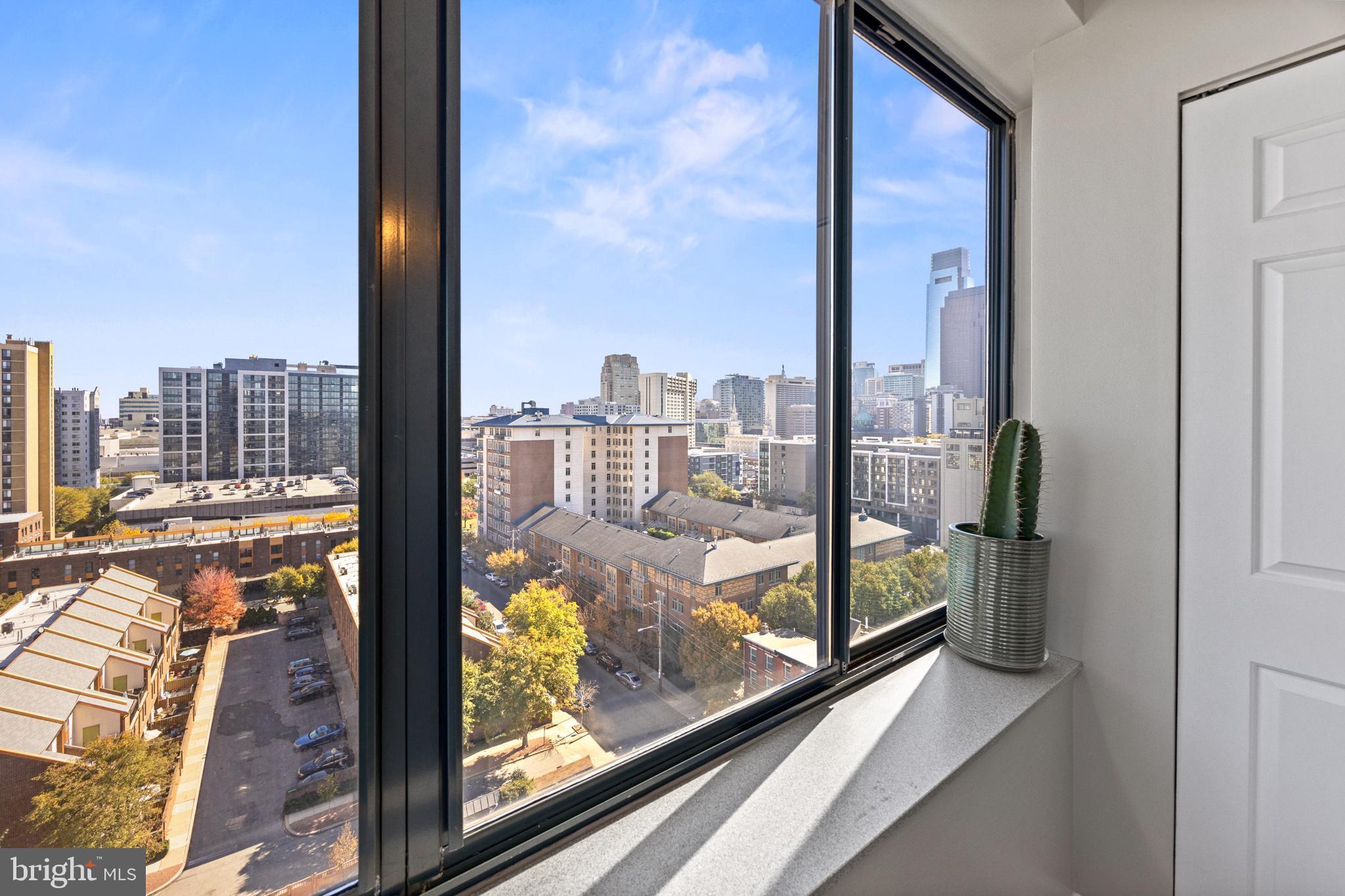 2001 HAMILTON ST #1409