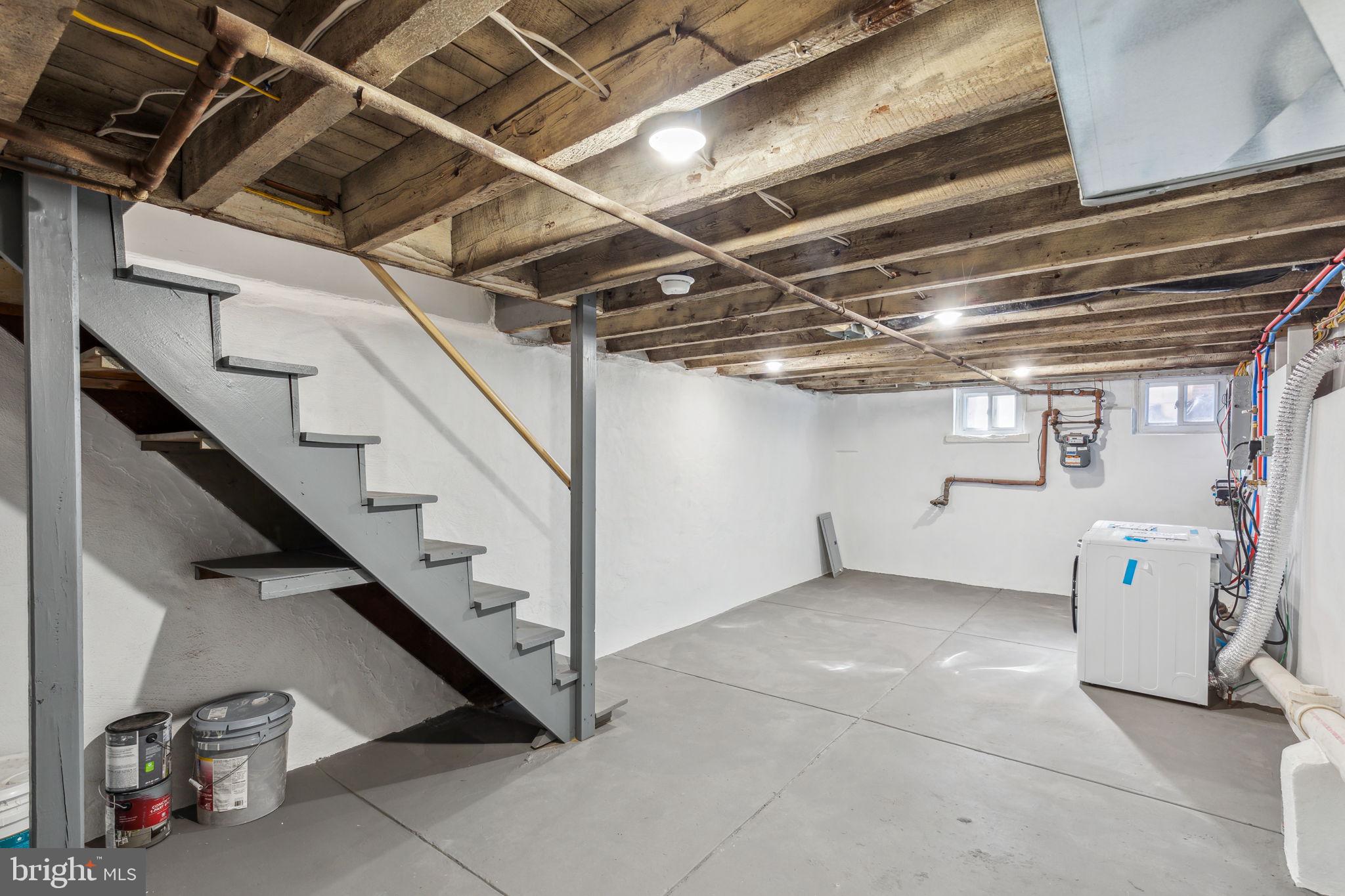 2415 Olive St
