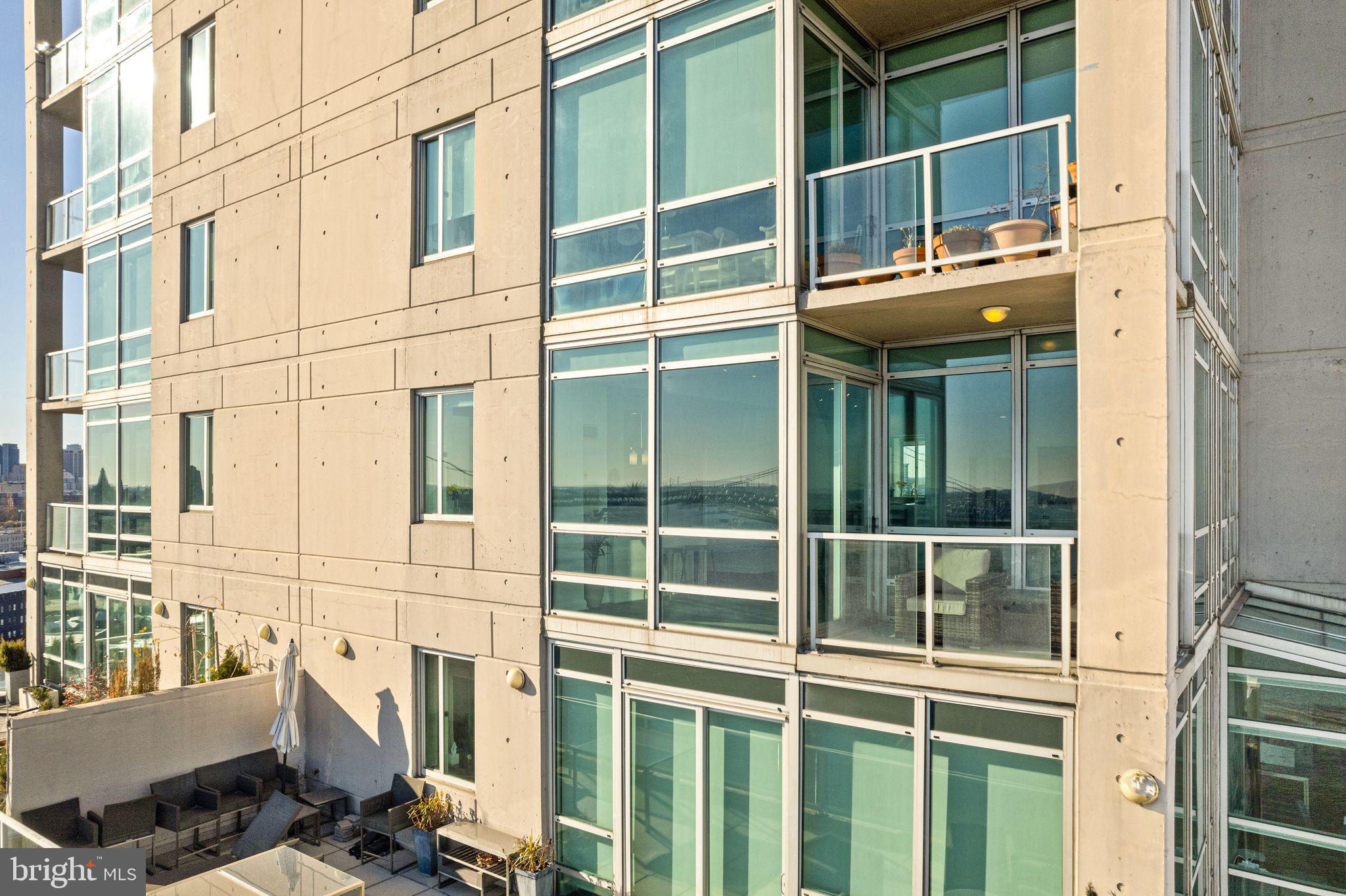 901 N Penn St #P2001