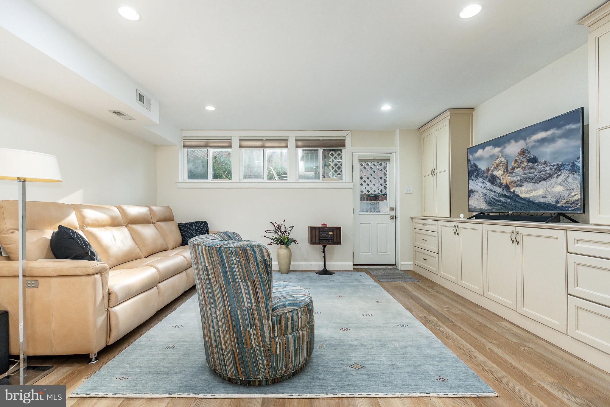 1730 Lombard St
