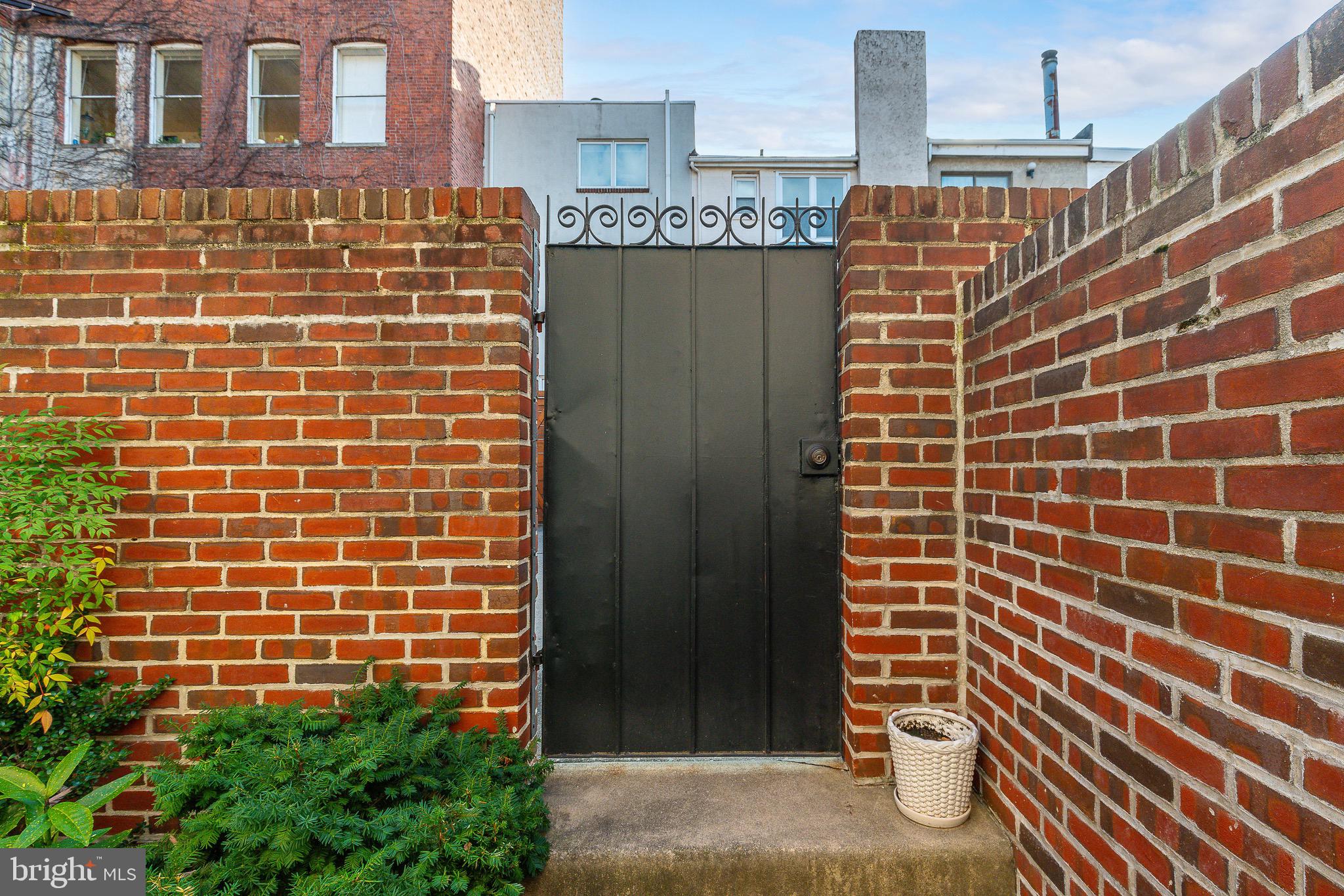 1730 Lombard St