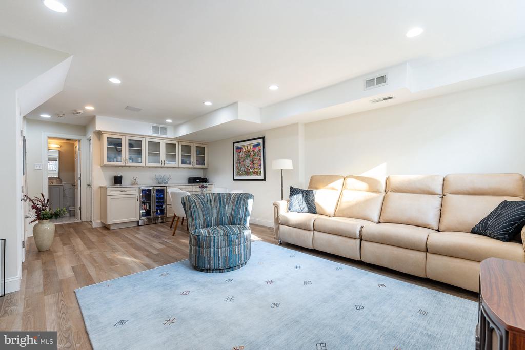 1730 Lombard St