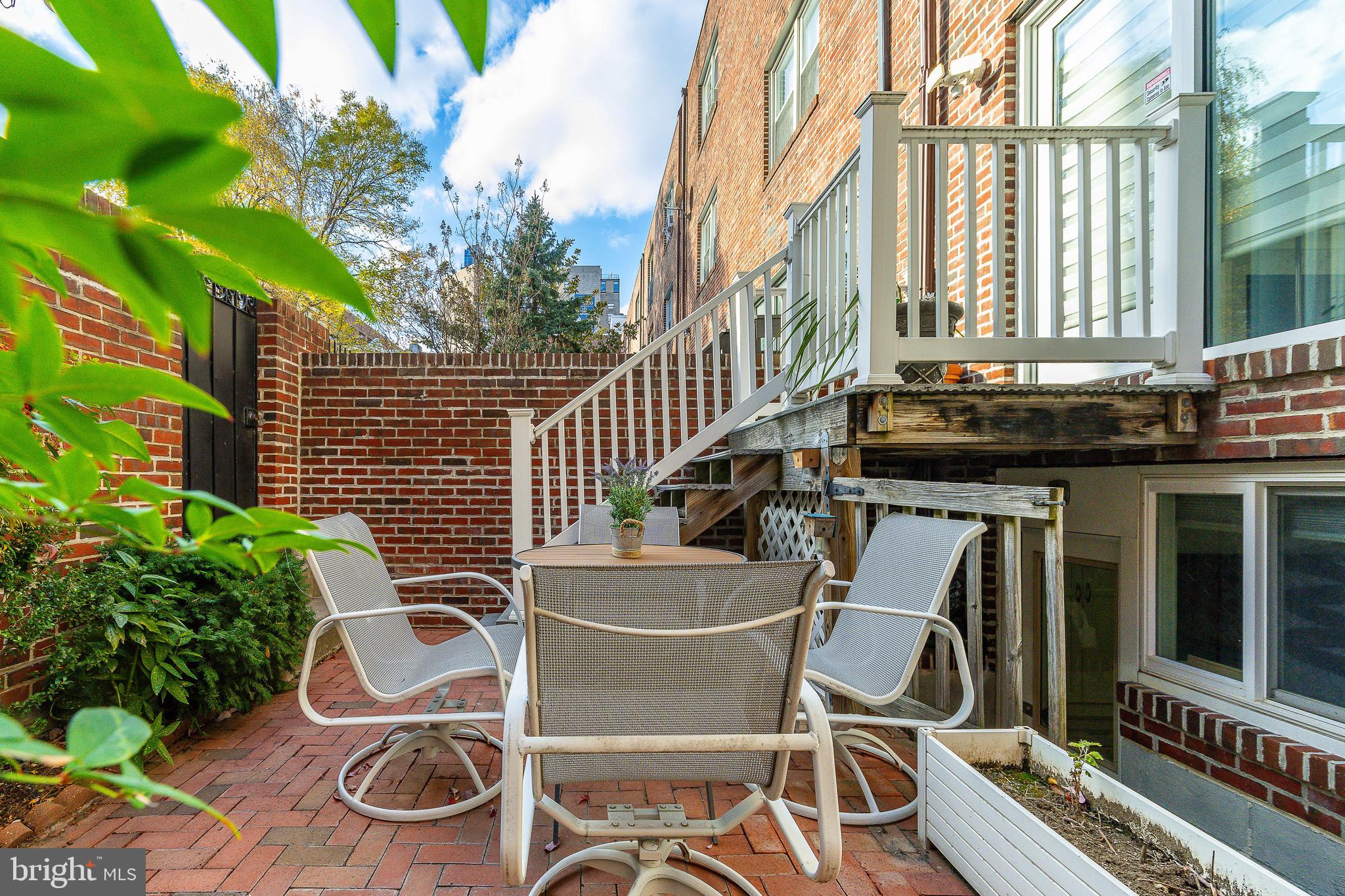 1730 Lombard St