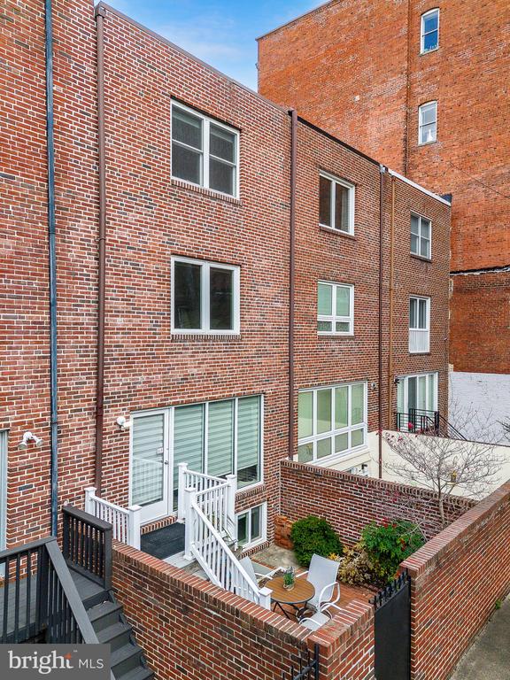 1730 Lombard St