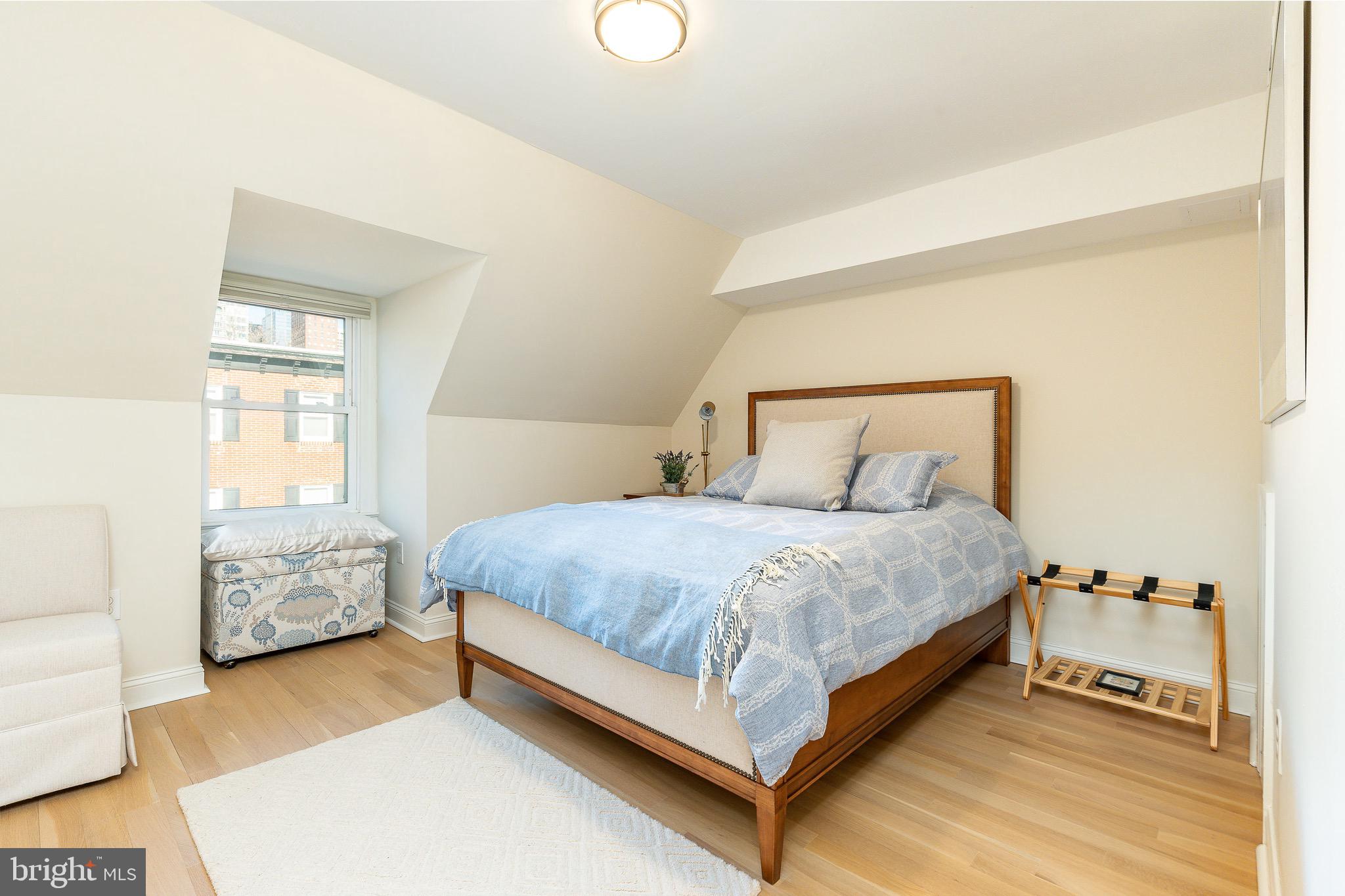 1730 Lombard St